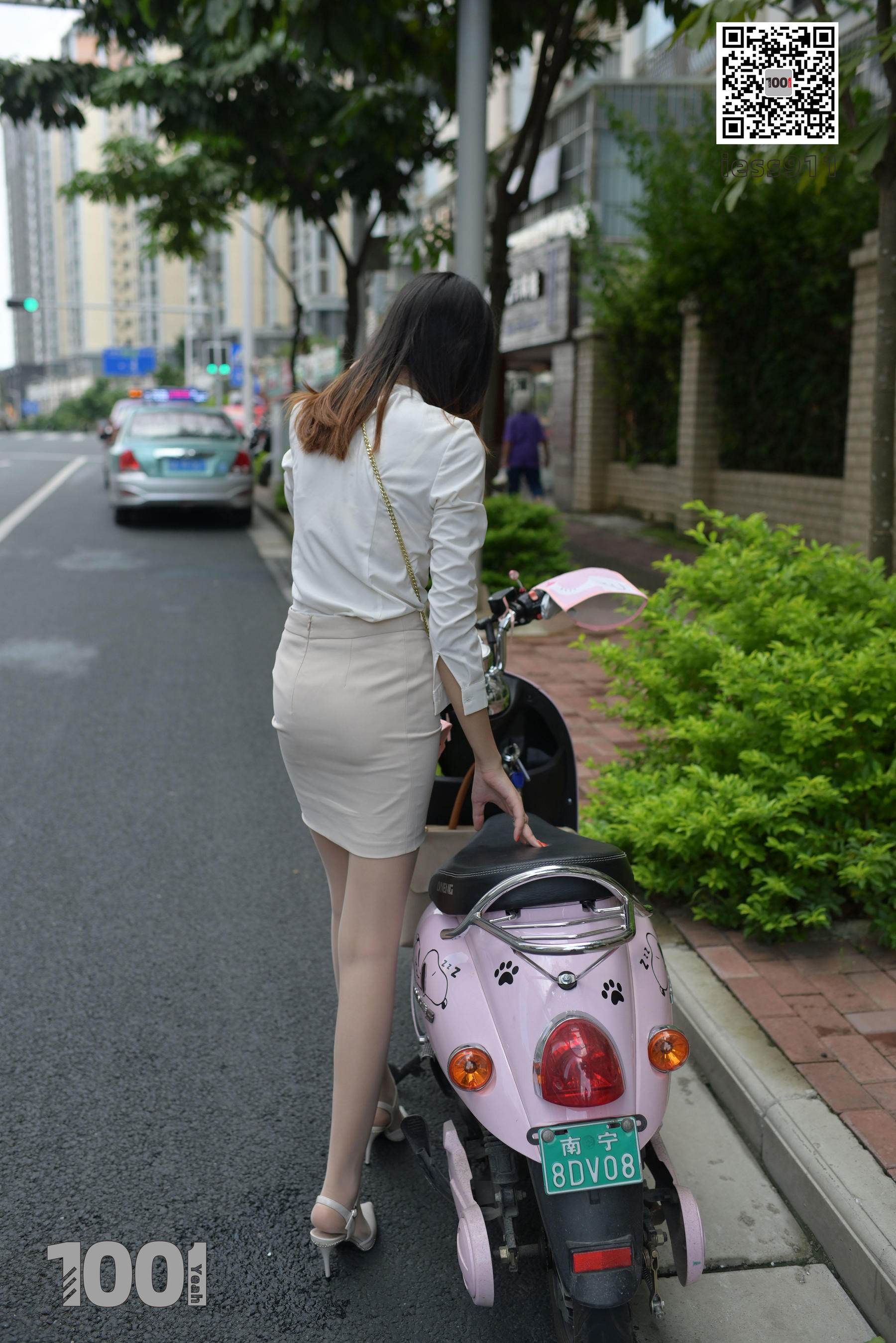 《骑电瓶车1》-图90