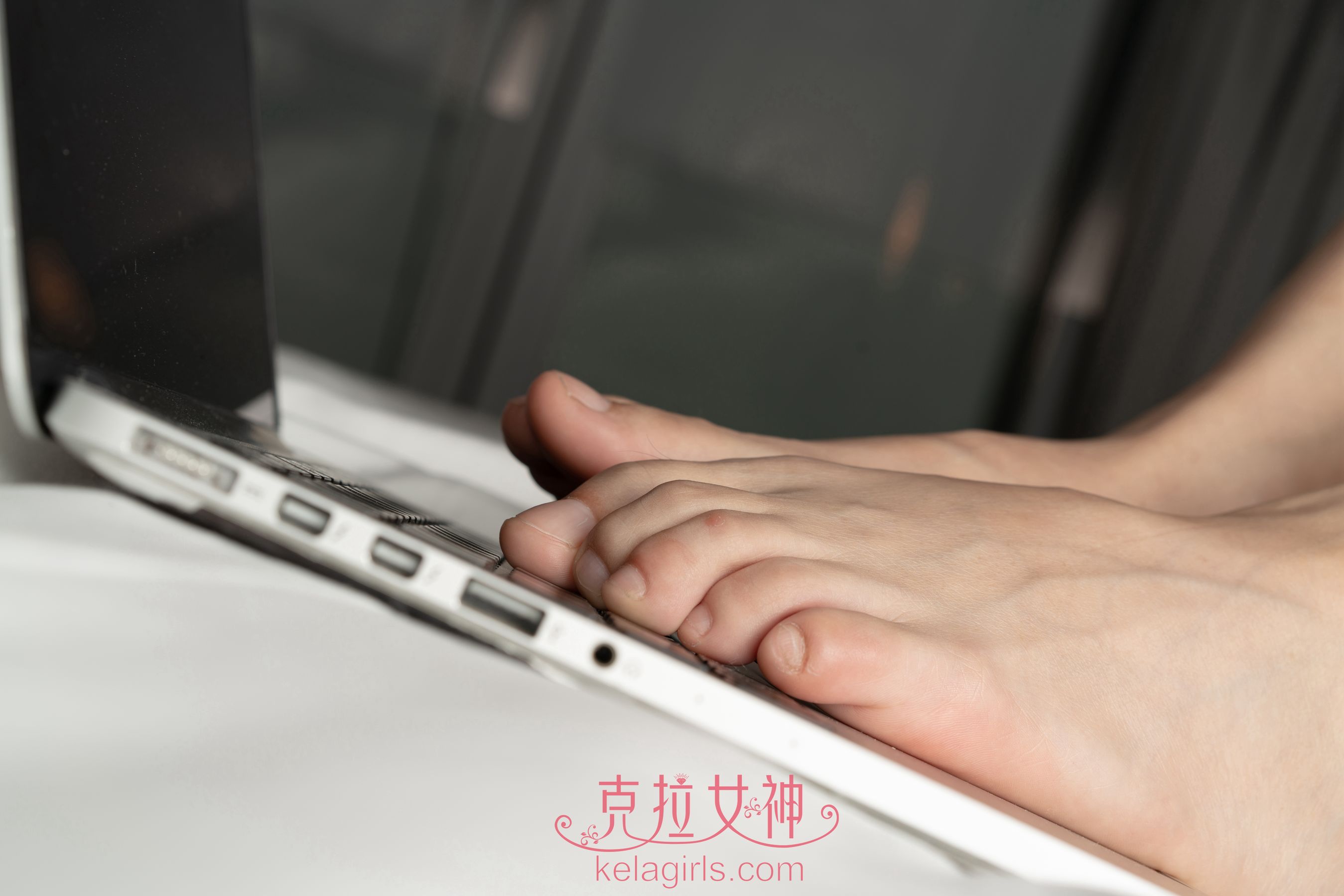 周拉拉 趾敲键盘-图12