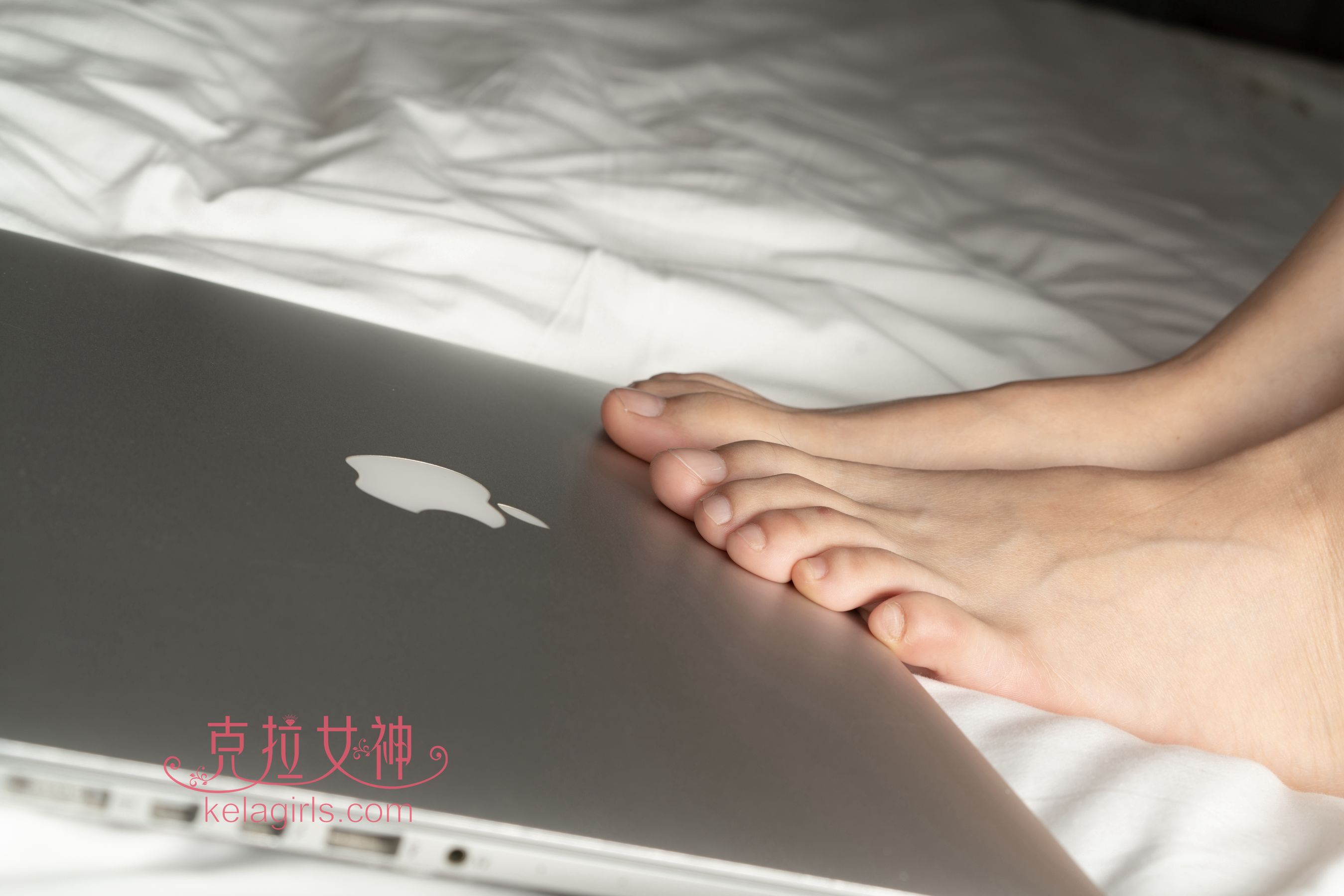 周拉拉 趾敲键盘-图25