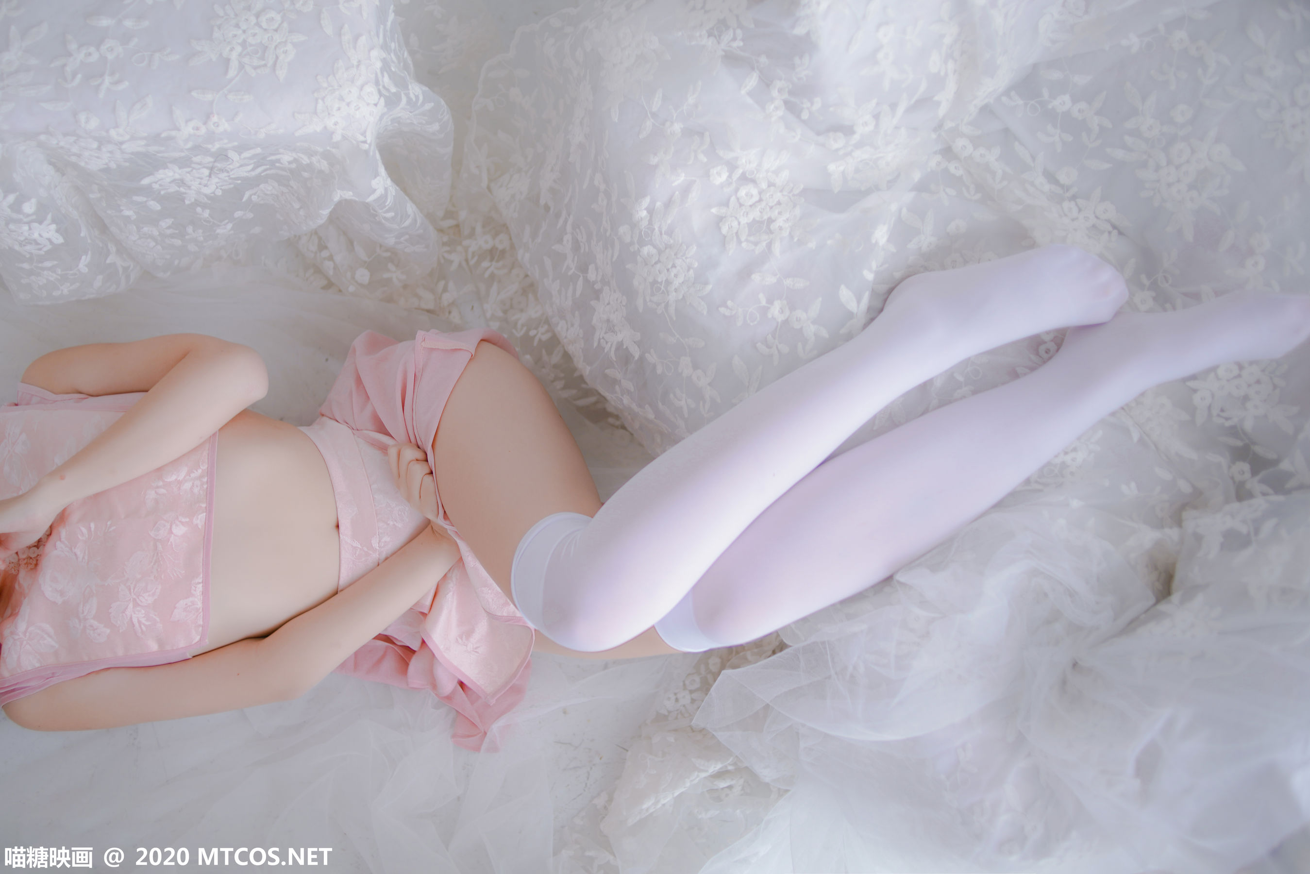 HML.026 粉系旗袍-图1
