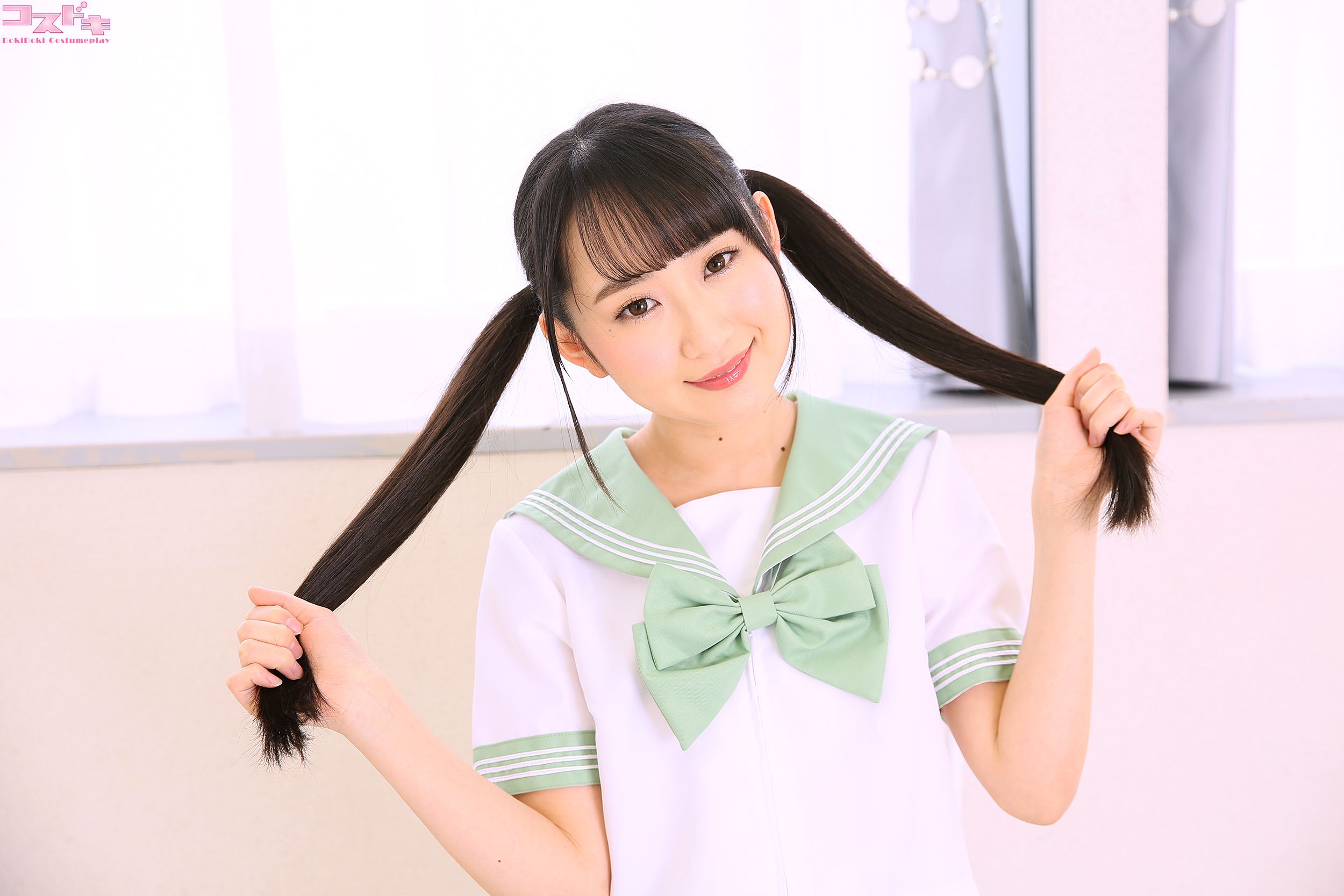 Hinano Kamisaka 神坂ひなの kamisakahinano_pic_sailor1+2-图1