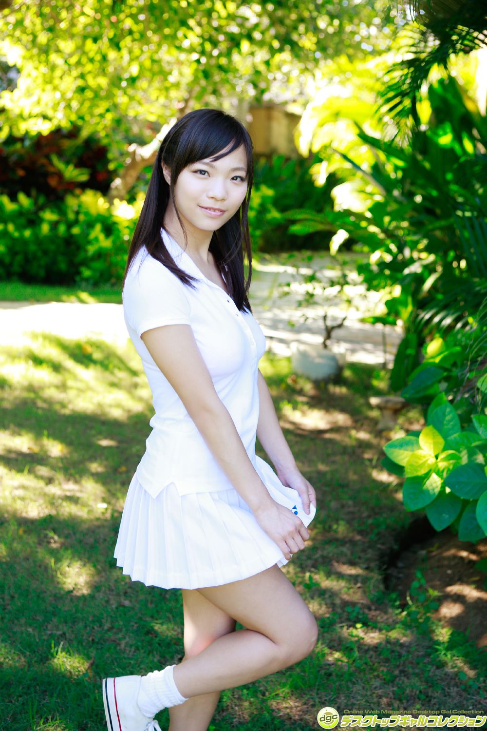 鷹羽澪 『バスト９９cm迫力満点のＩカップグラドル！』-图1