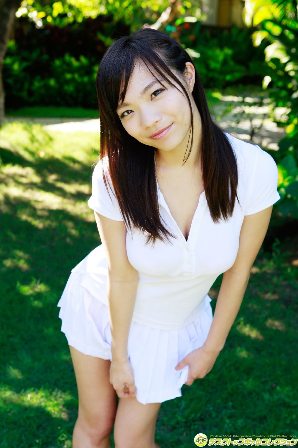 鷹羽澪 『バスト９９cm迫力満点のＩカップグラドル！』-图2