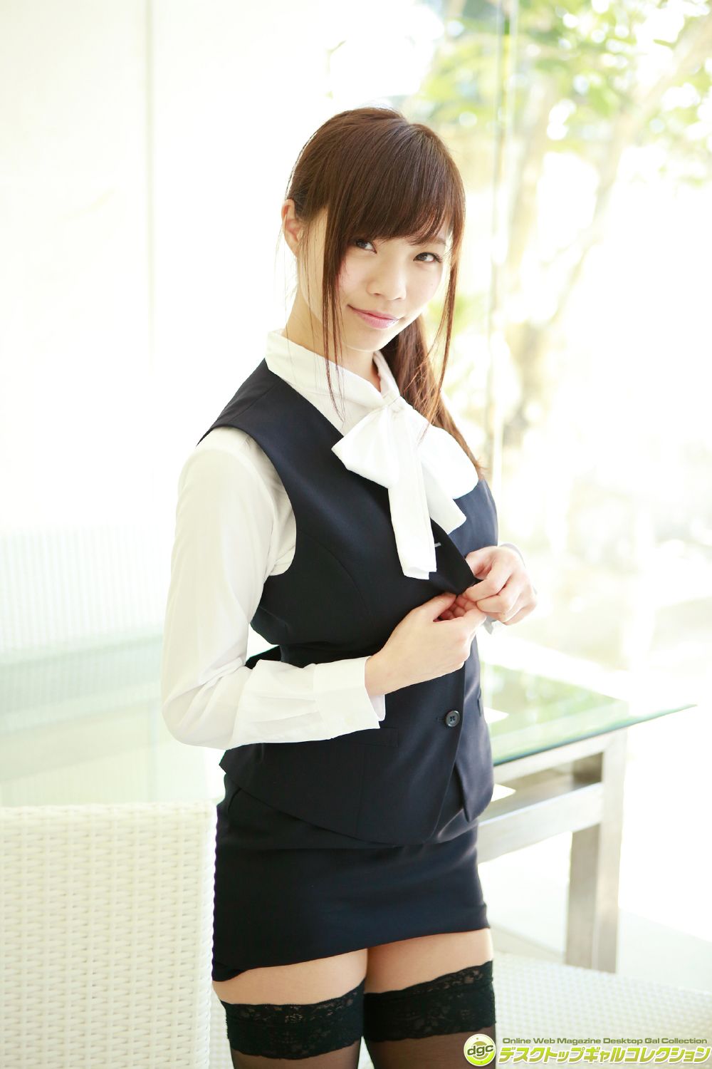 鷹羽澪 『バスト９９cm迫力満点のＩカップグラドル！』-图69