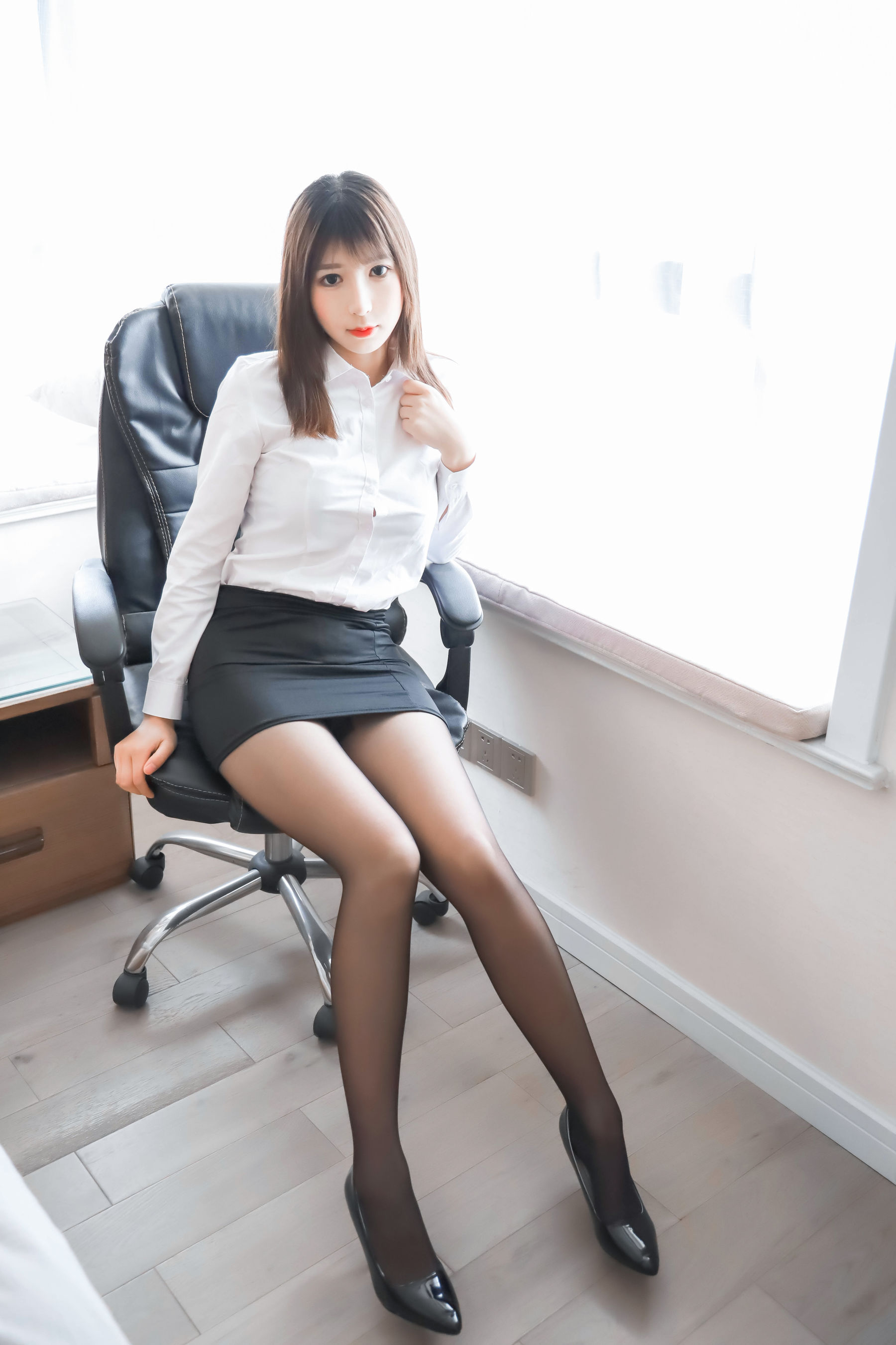 斗鱼主播w黑米粥w - 制服OL-图24