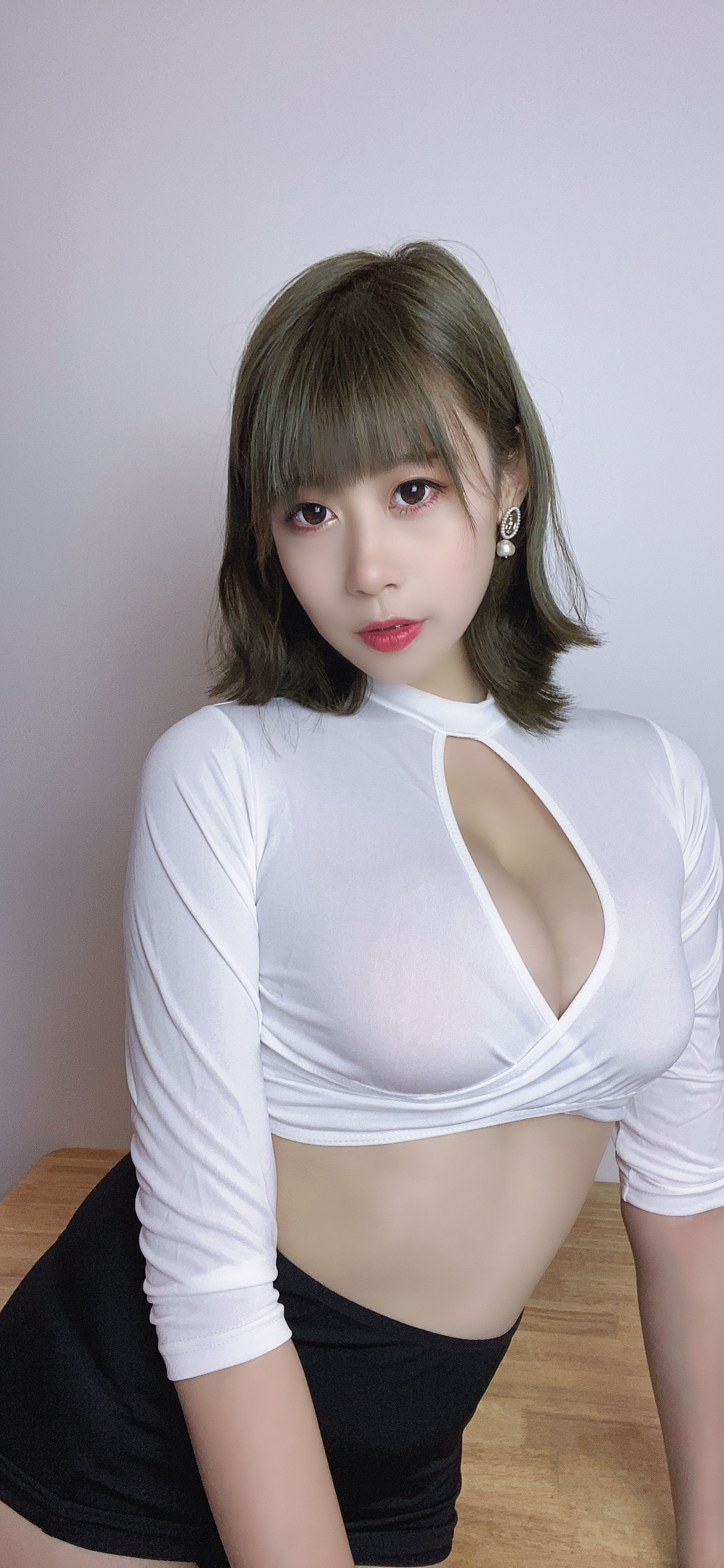 萌妹奈汐酱nice - 不务正业小秘书-图0
