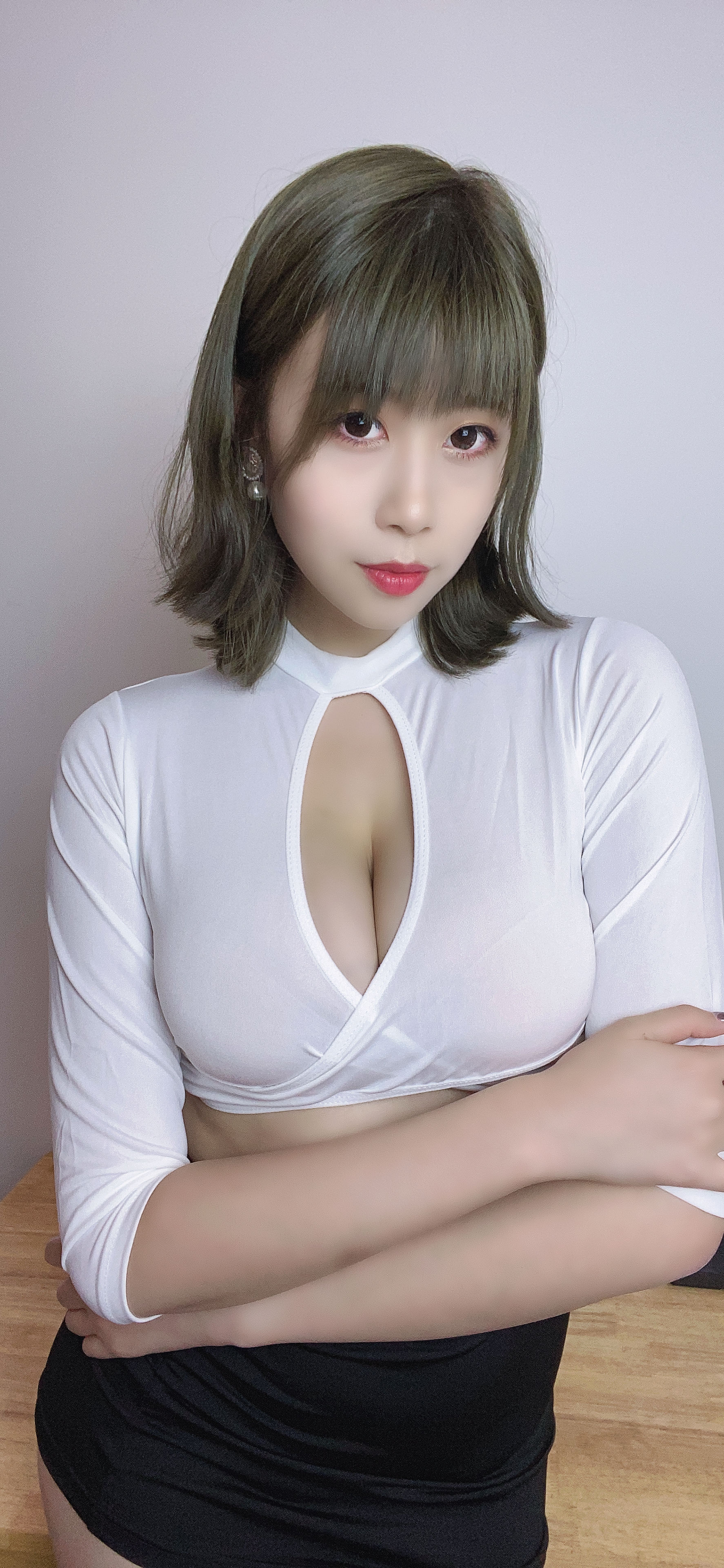 萌妹奈汐酱nice - 不务正业小秘书-图1
