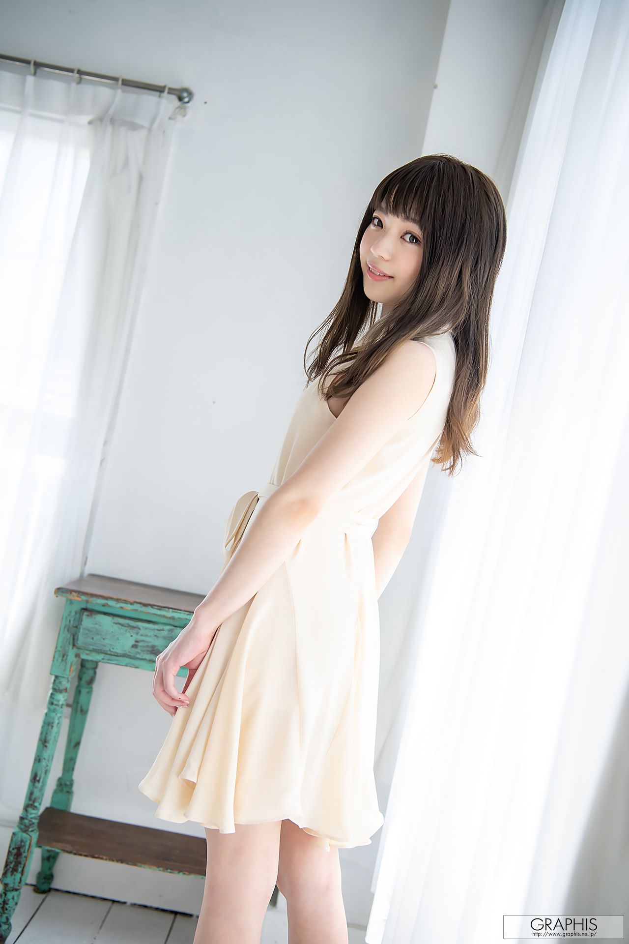 First Gravure 初脱ぎ娘 No.169 Izuna Maki 槙いずな-图1