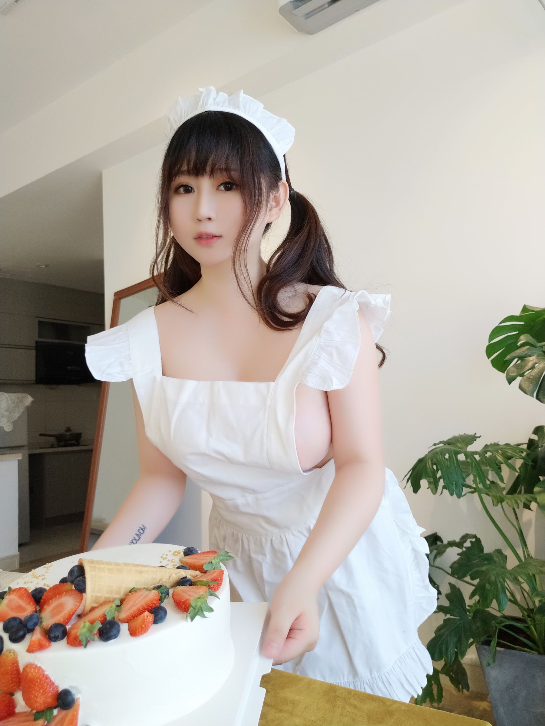 蜜桃少女是依酱呀 - 小厨娘-图5