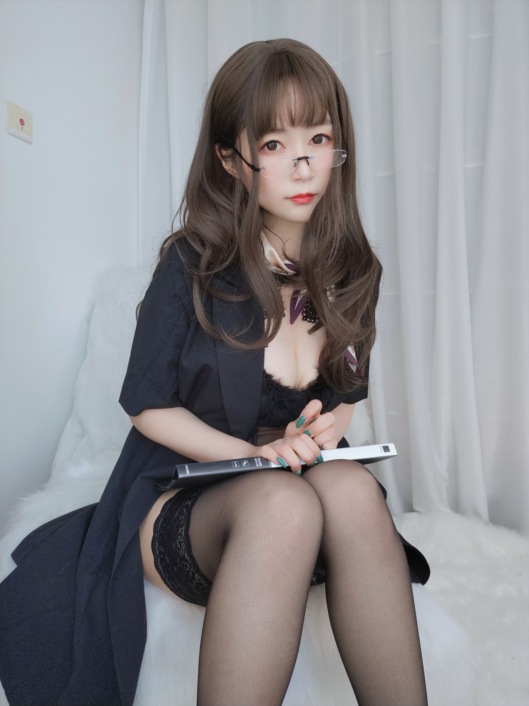 Coser小姐姐白银 - OL下的内衣-图67