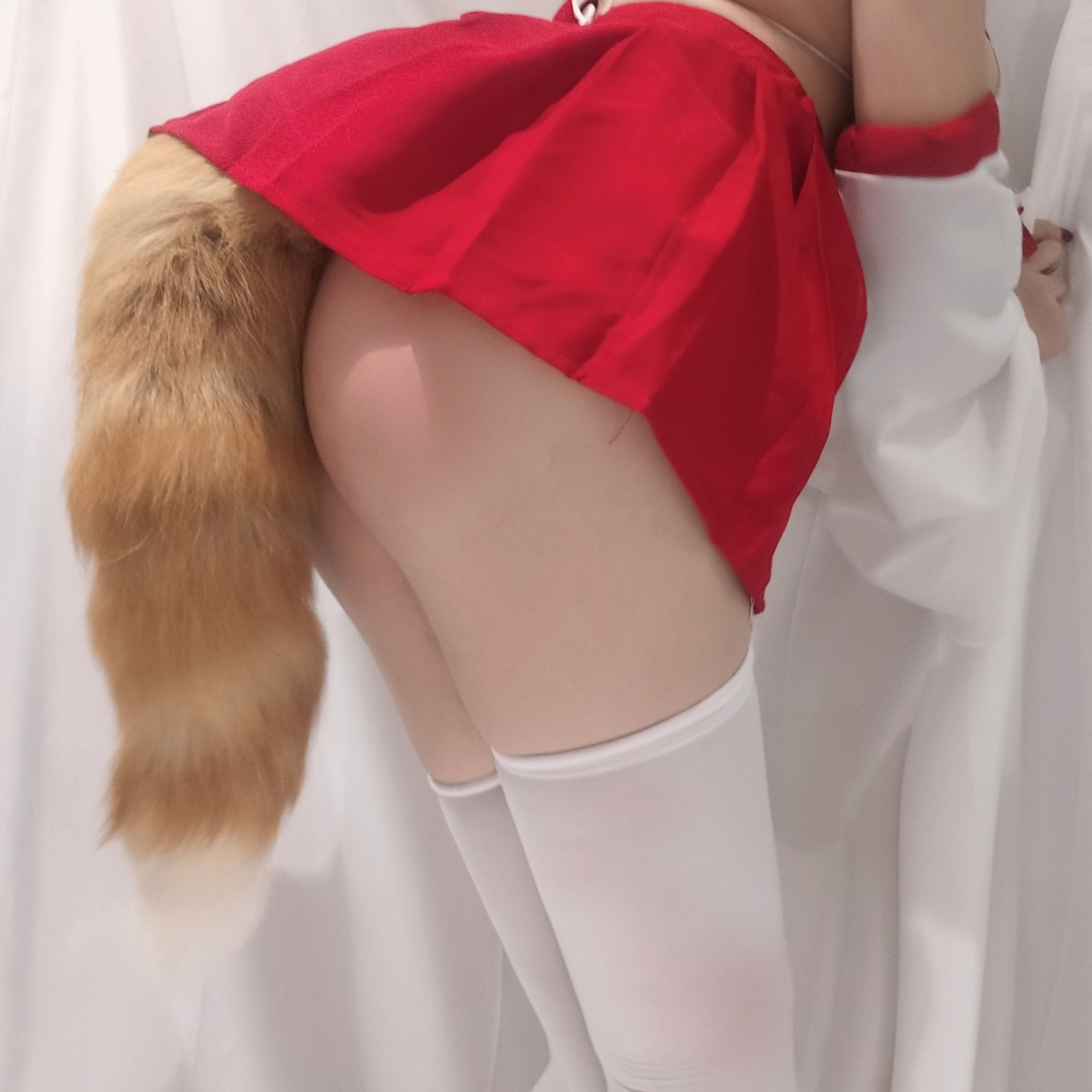 萌系小姐姐蜜汁猫裘 - 巫女小狐狸-图1