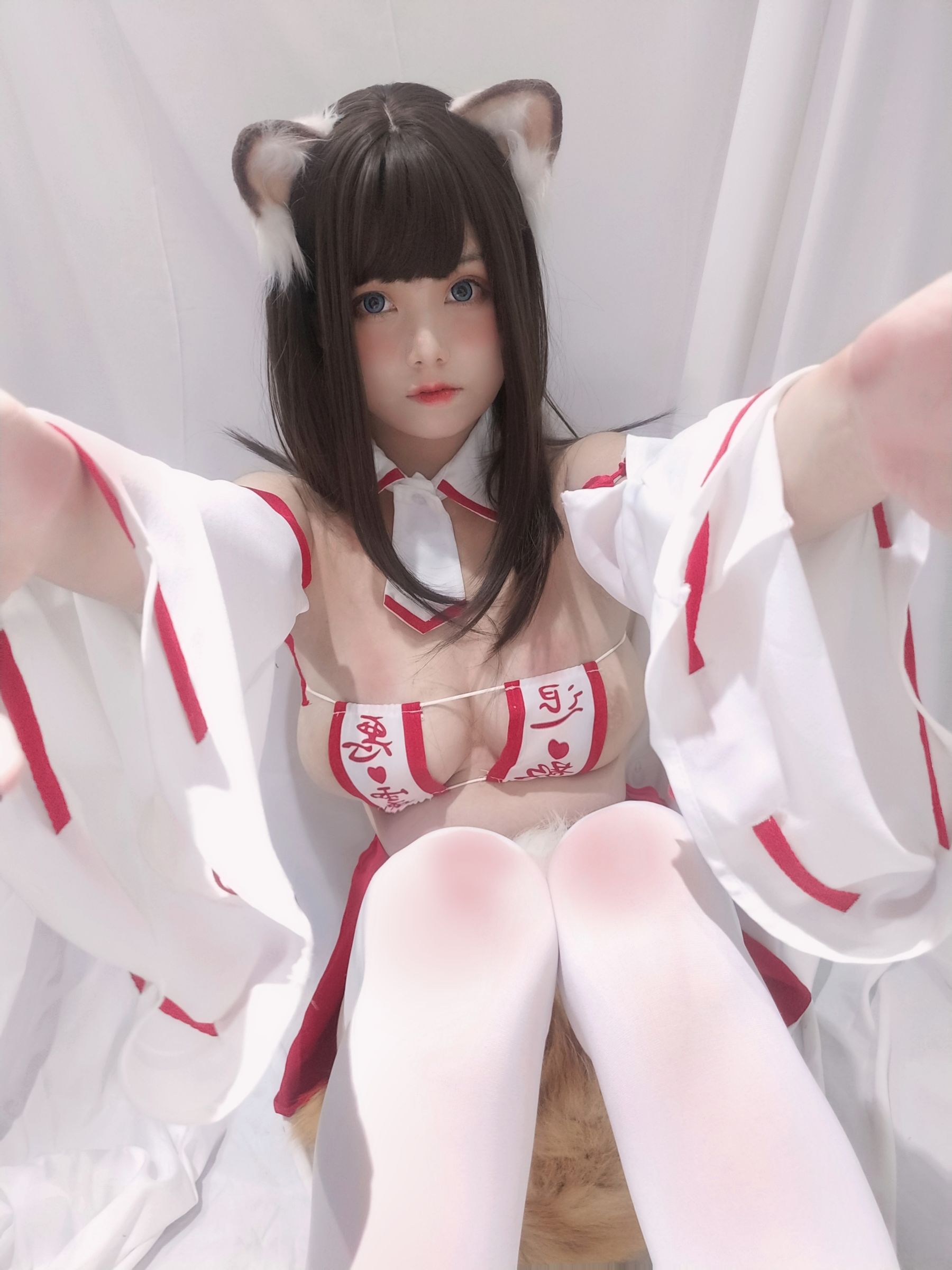 萌系小姐姐蜜汁猫裘 - 巫女小狐狸-图4