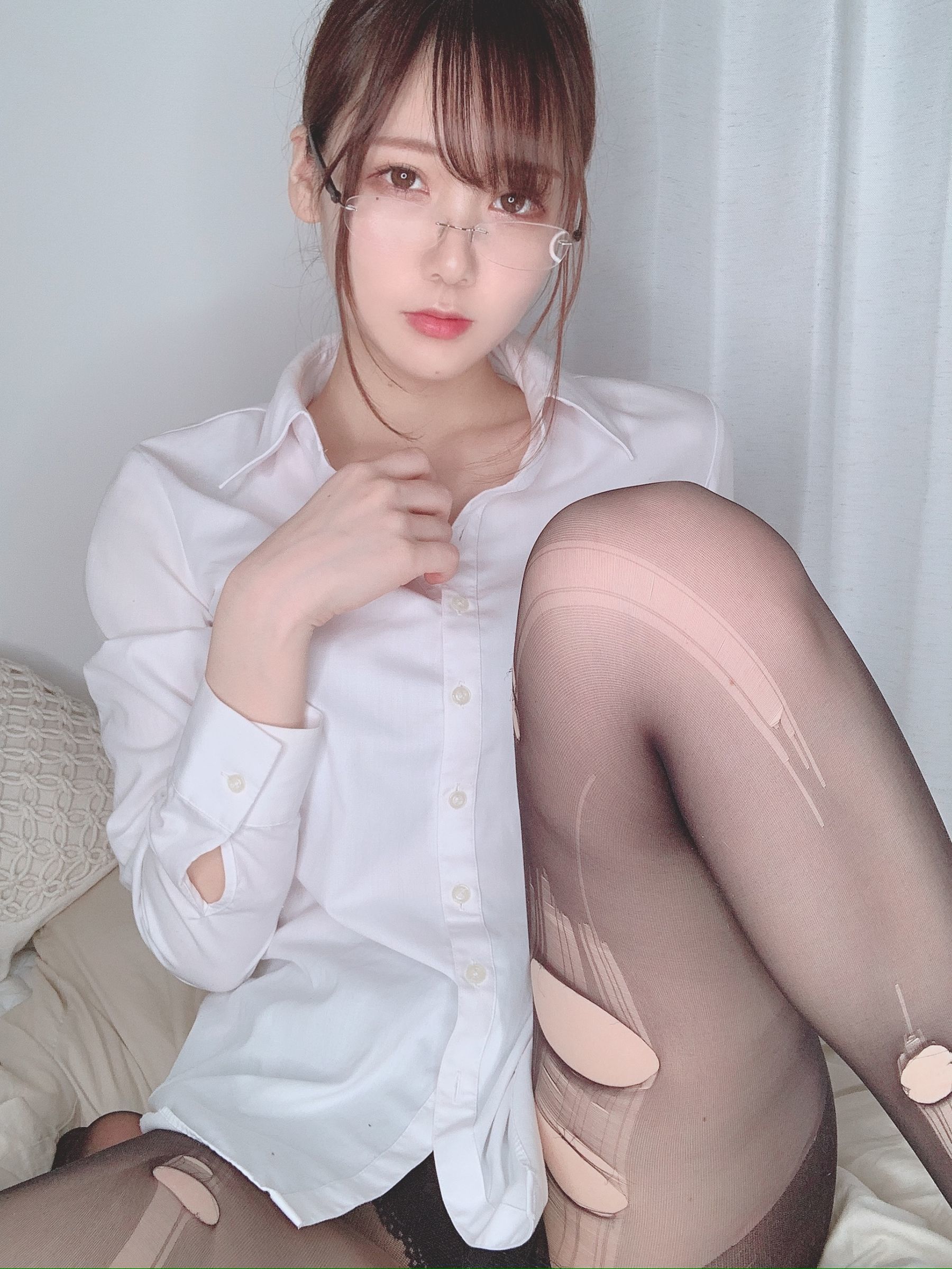 日本甜美COSERけんけん 2020.05 ストッキング(破いたver.)-图17