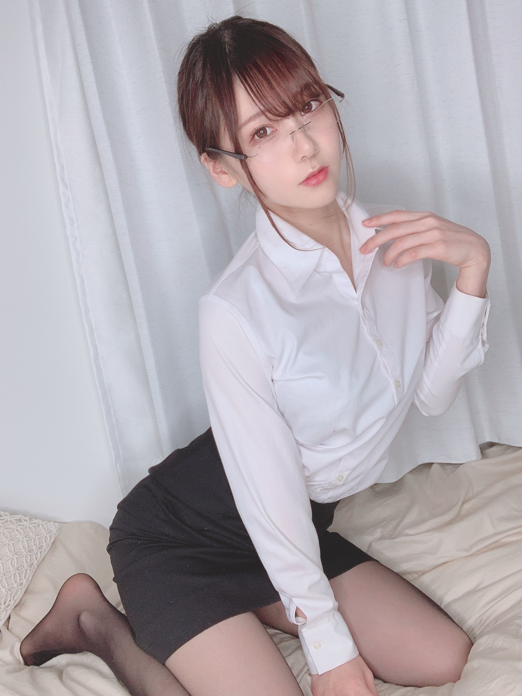 日本甜美COSERけんけん 2020.05 ストッキング(破いたver.)-图34