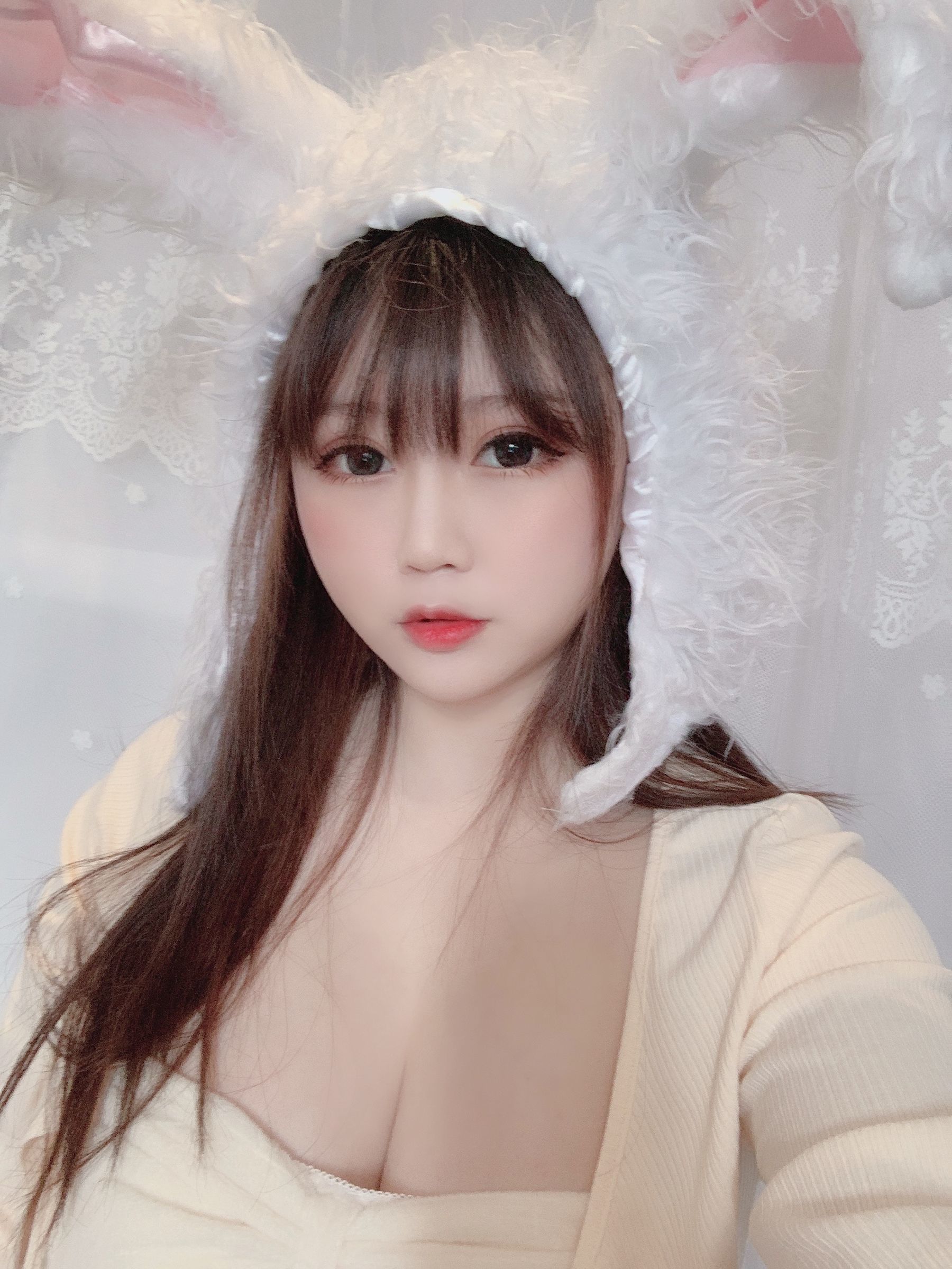 蜜桃少女是依酱呀 - 小白兔-图30