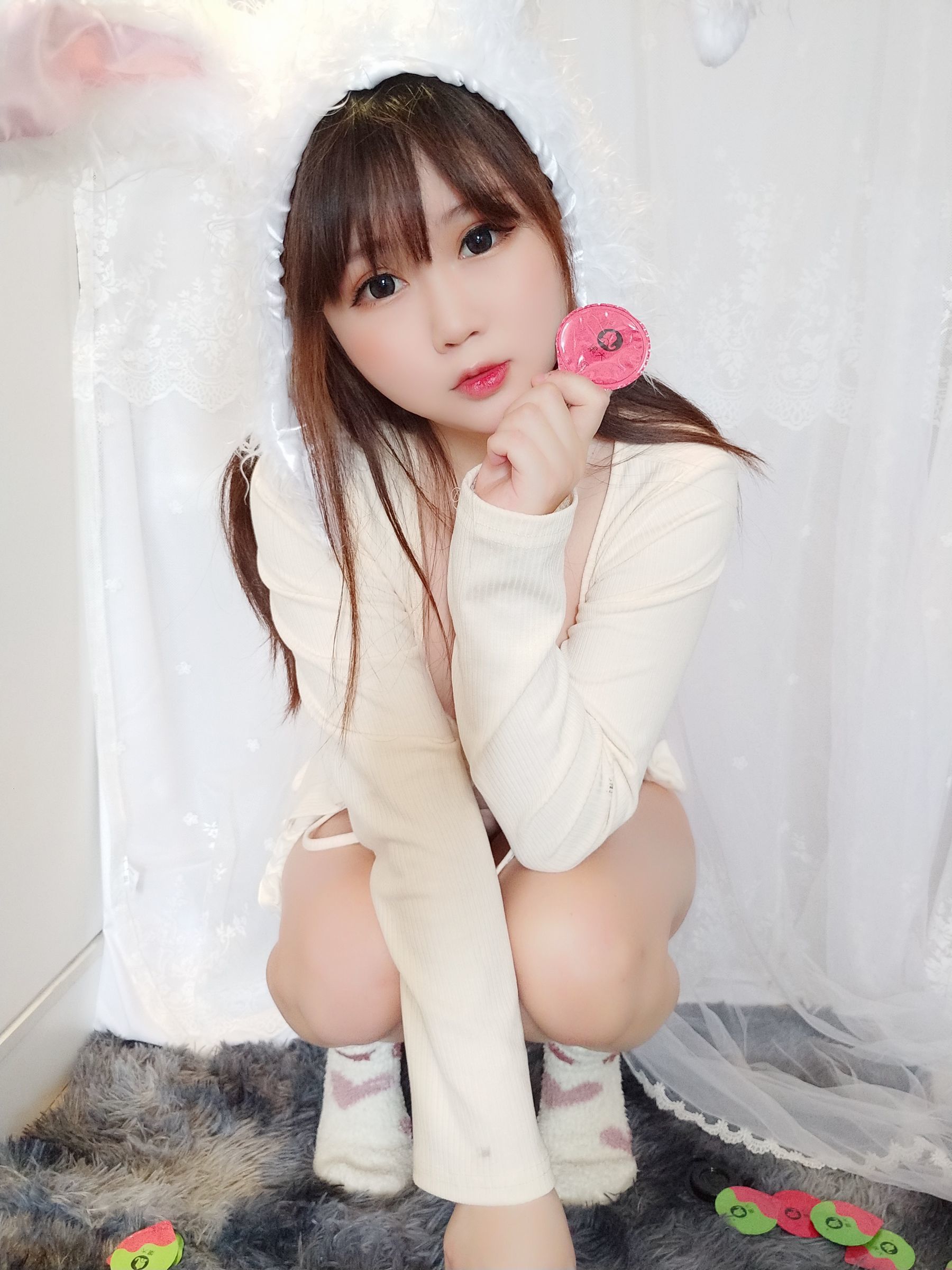 蜜桃少女是依酱呀 - 小白兔-图7
