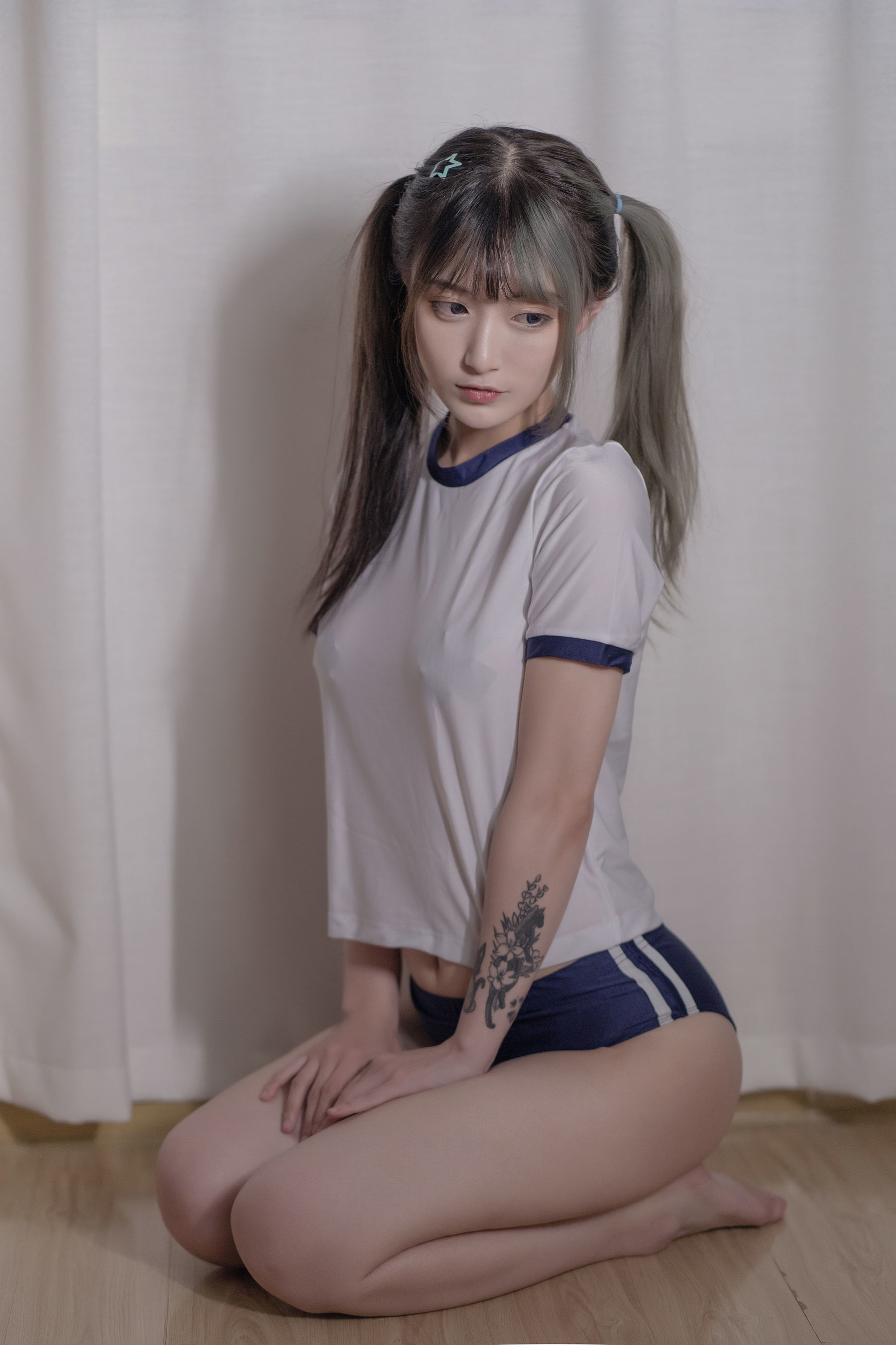动漫博主铁板烧鬼舞w - 体操服-图6