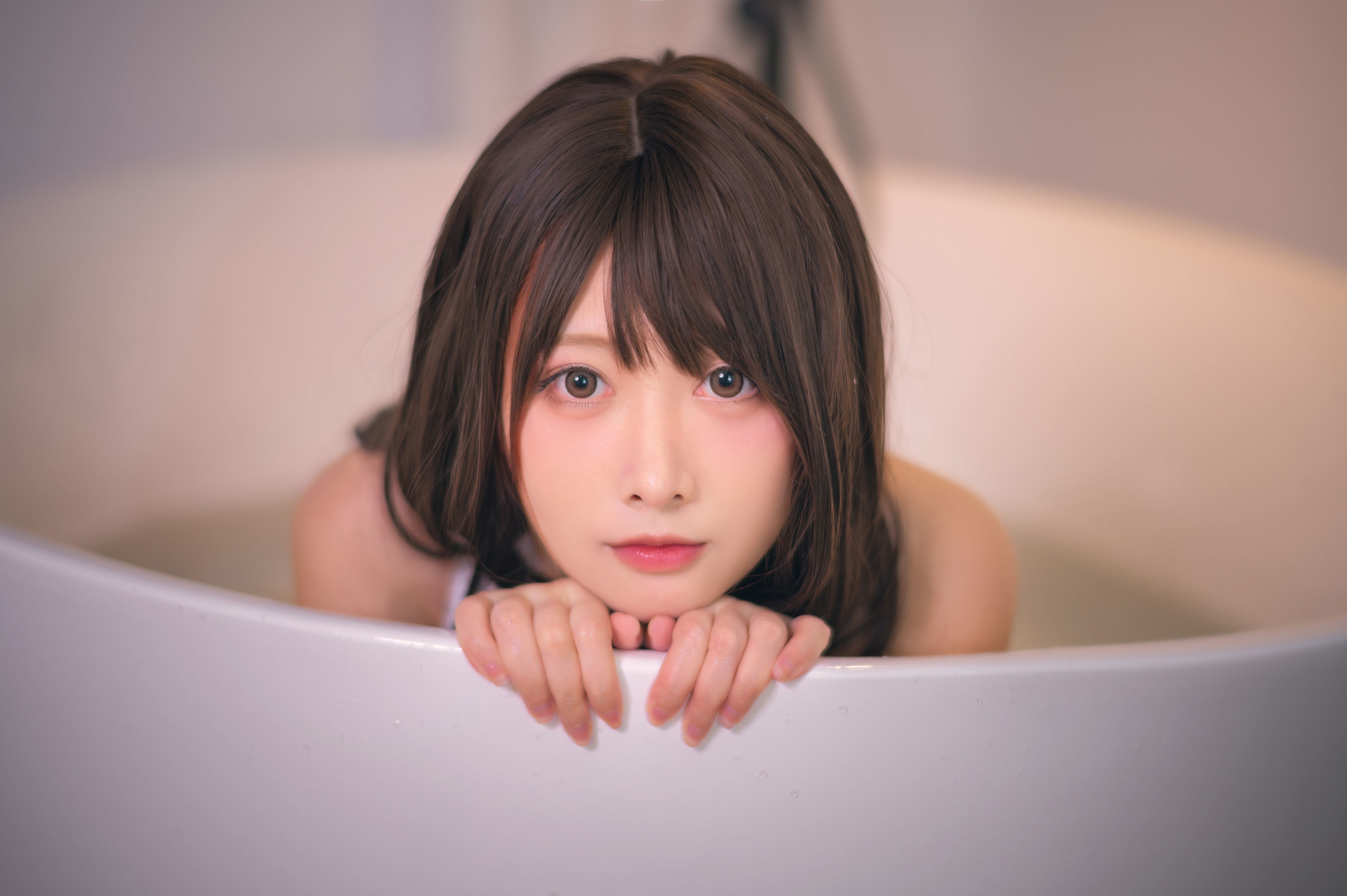 高颜值coser念念_D - 白色竞泳-图11