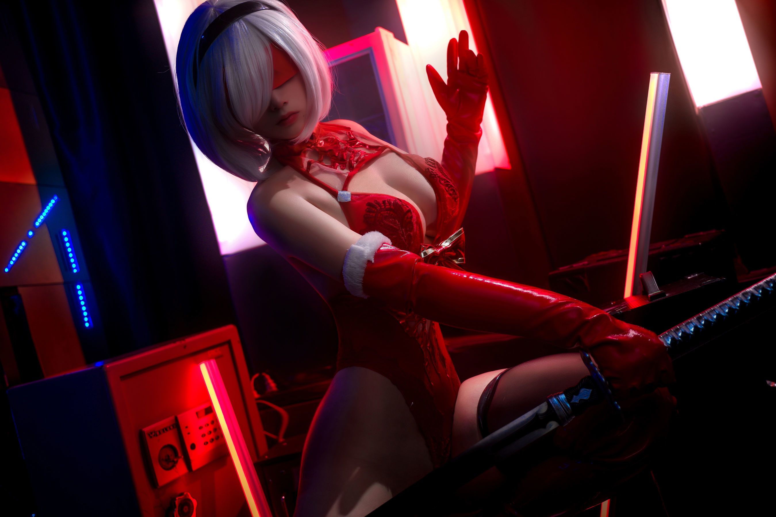 高颜值coser念念_D - 2B红色同人-图4