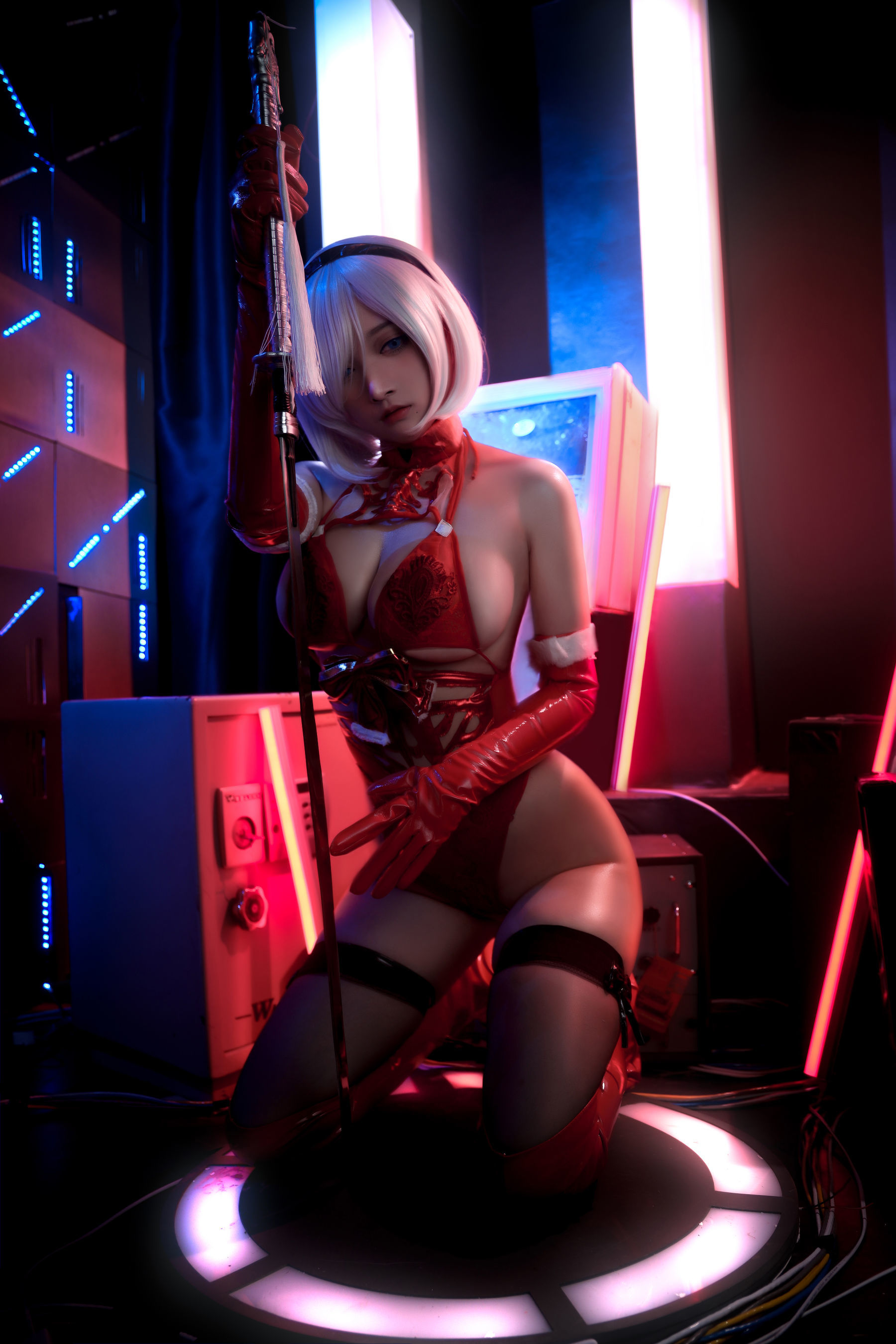 高颜值coser念念_D - 2B红色同人-图8