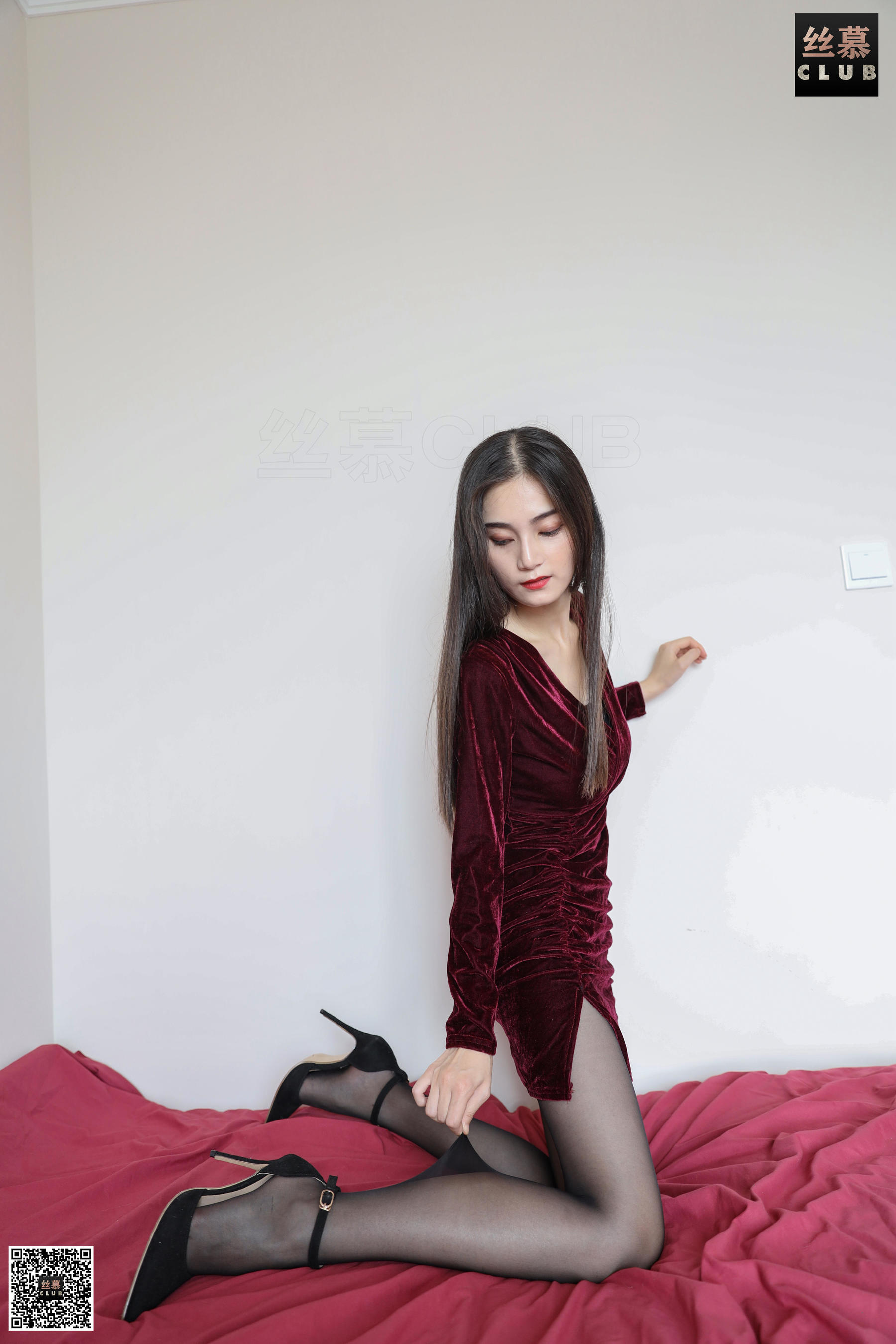 SM078 天天一元《深邃的眼神》-图24