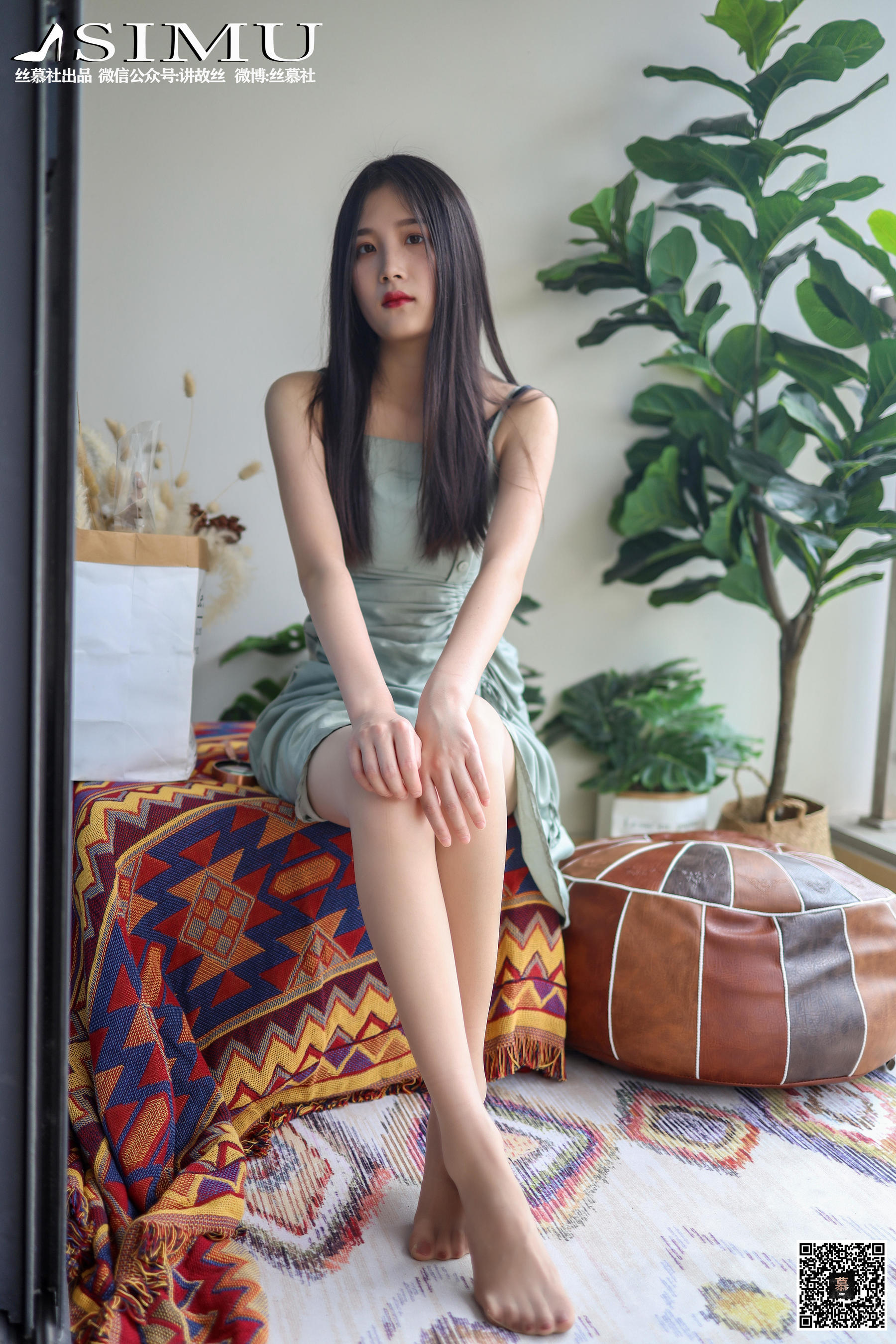 特写集TX024 熙熙 《阳台玩丝的熙熙》-图8