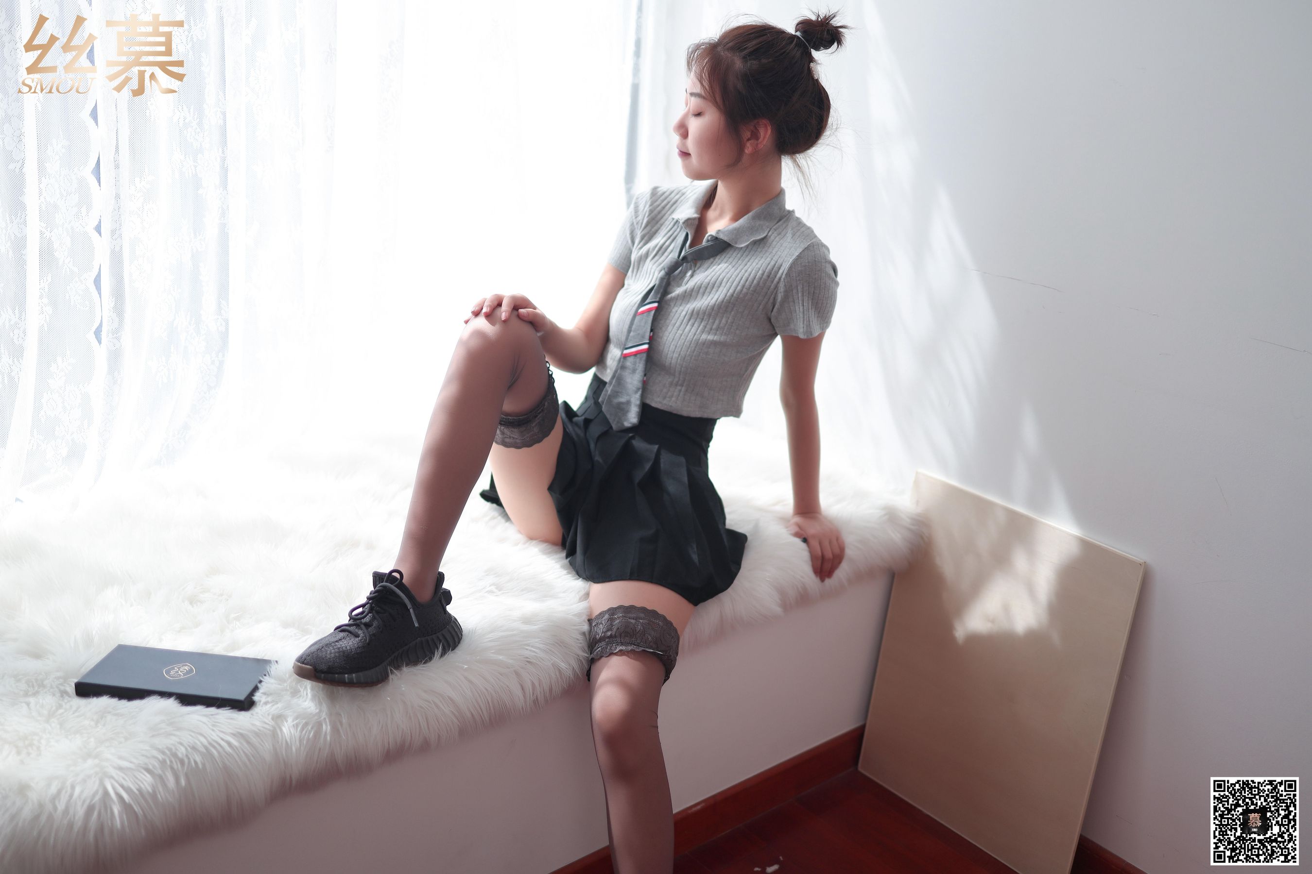 特写集TX041 米朵 《缠在腿上的双丝诱惑》-图4