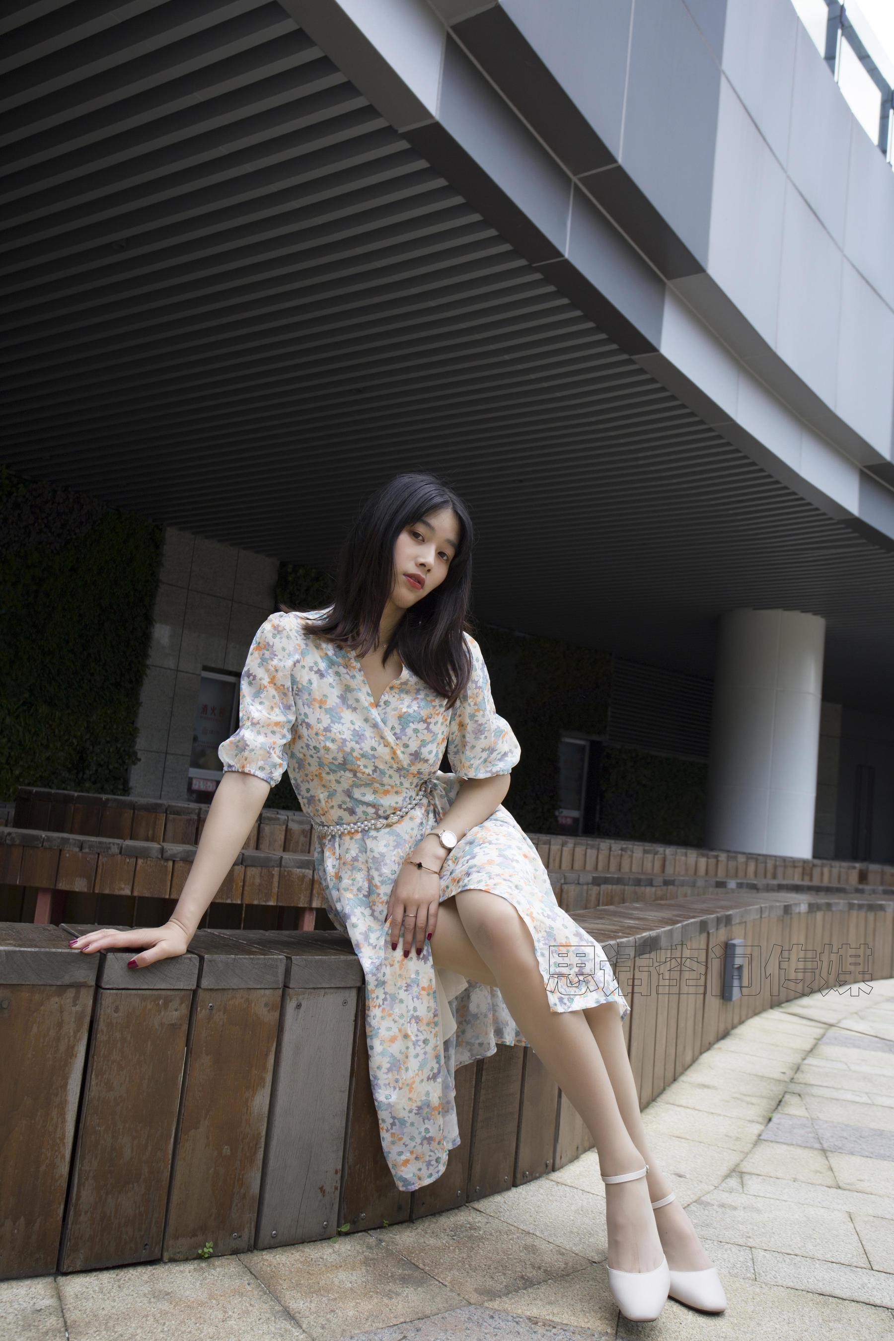SH119 诗韵 印花裙的都市美感-图26