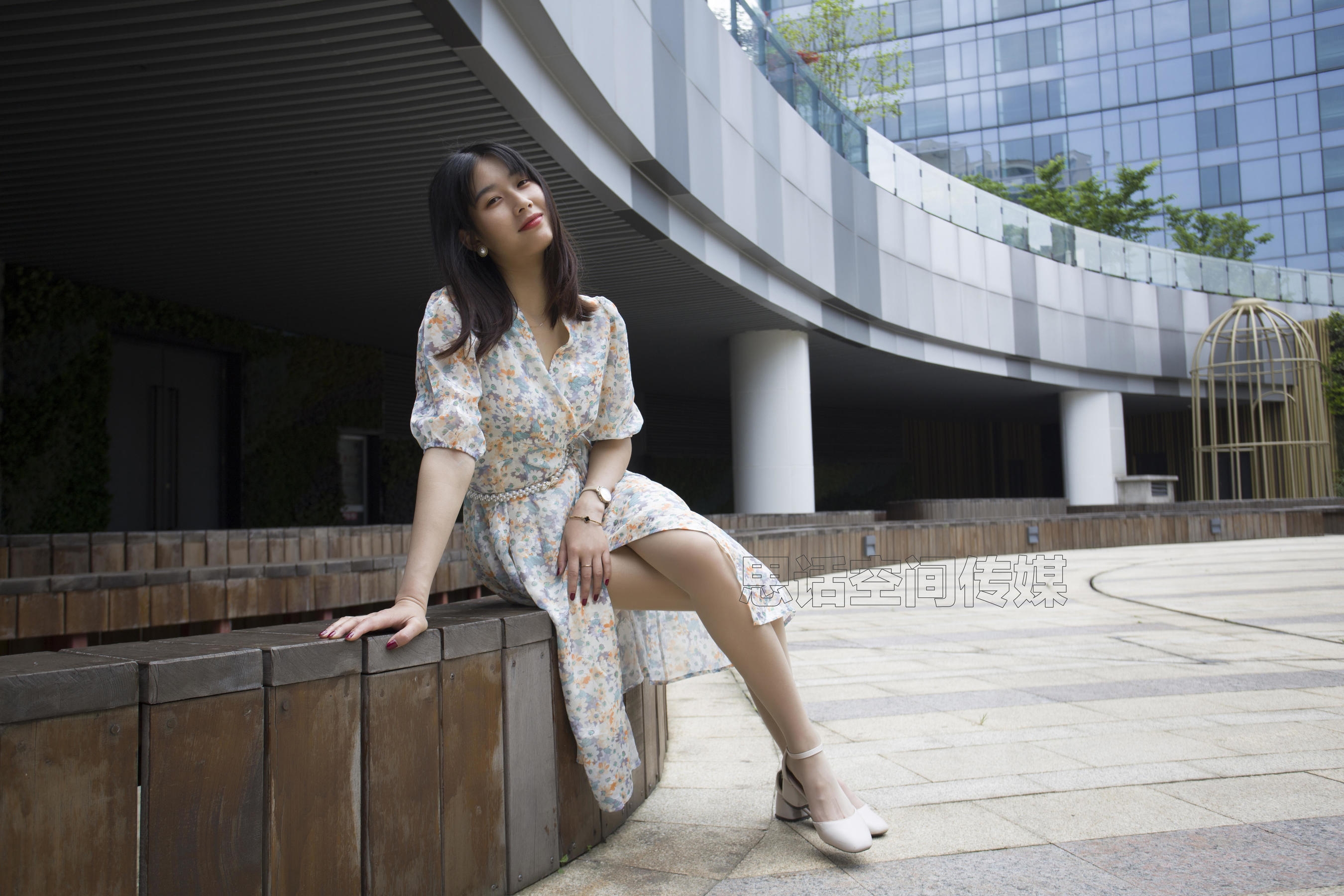 SH119 诗韵 印花裙的都市美感-图27