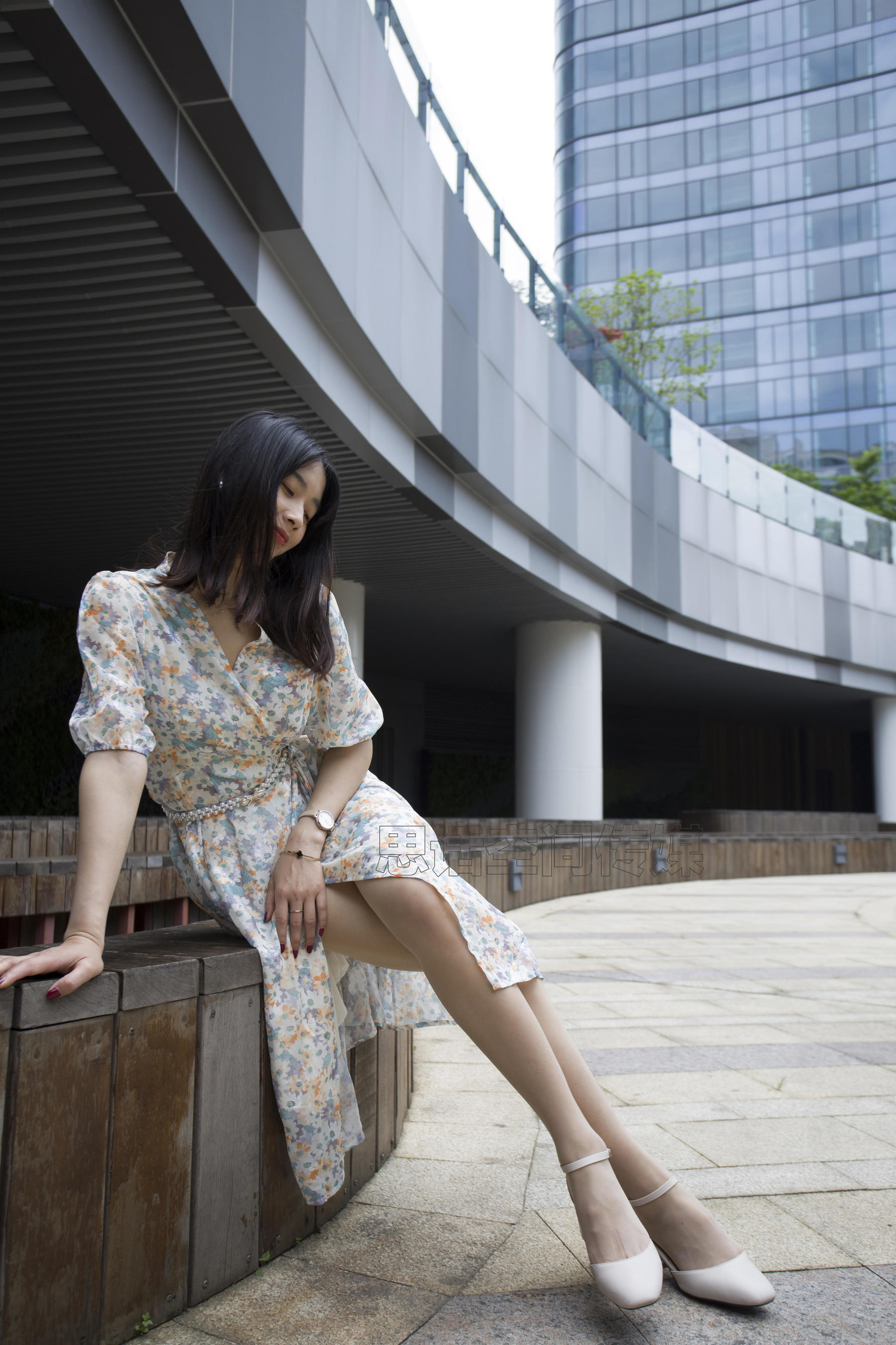 SH119 诗韵 印花裙的都市美感-图28
