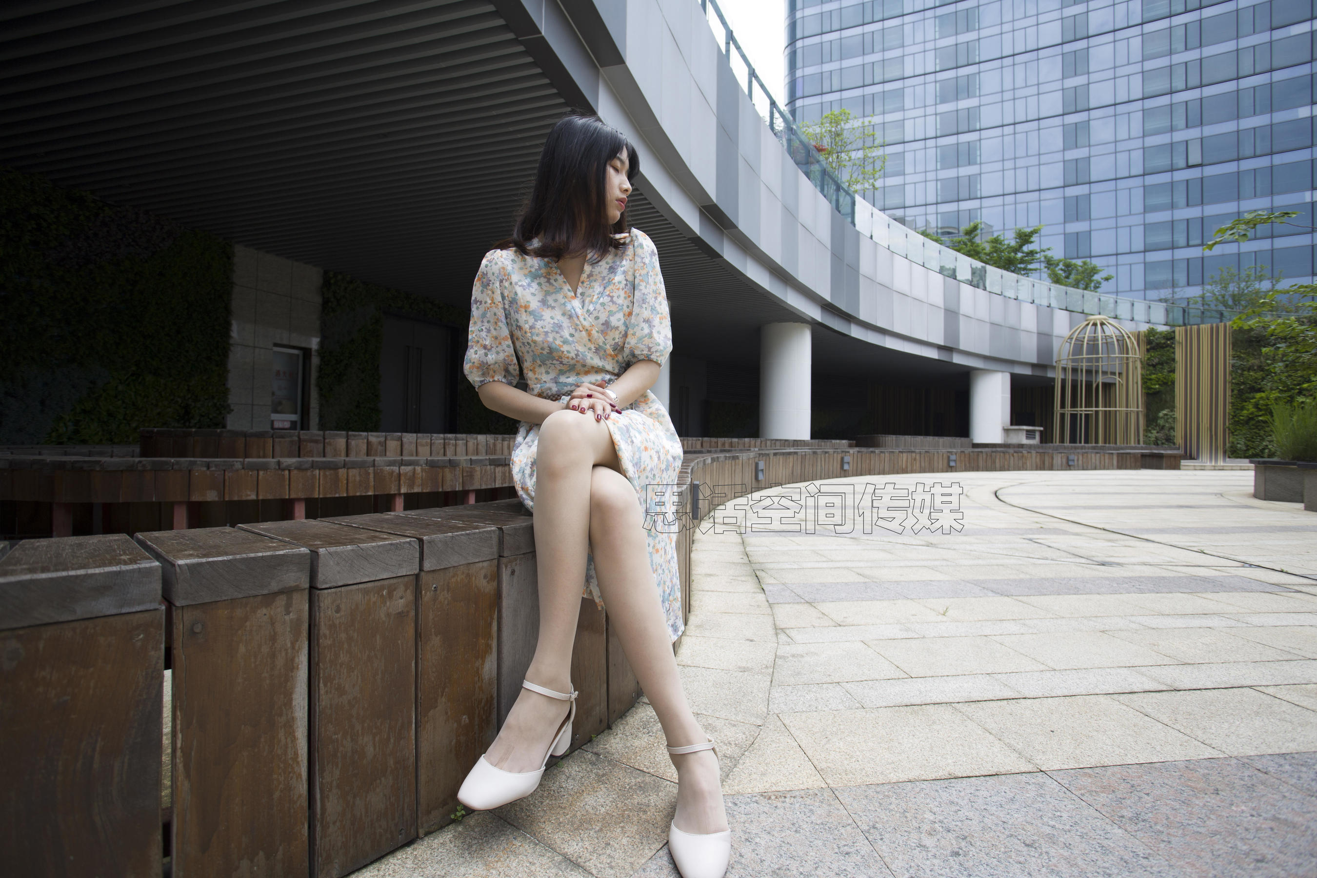 SH119 诗韵 印花裙的都市美感-图31