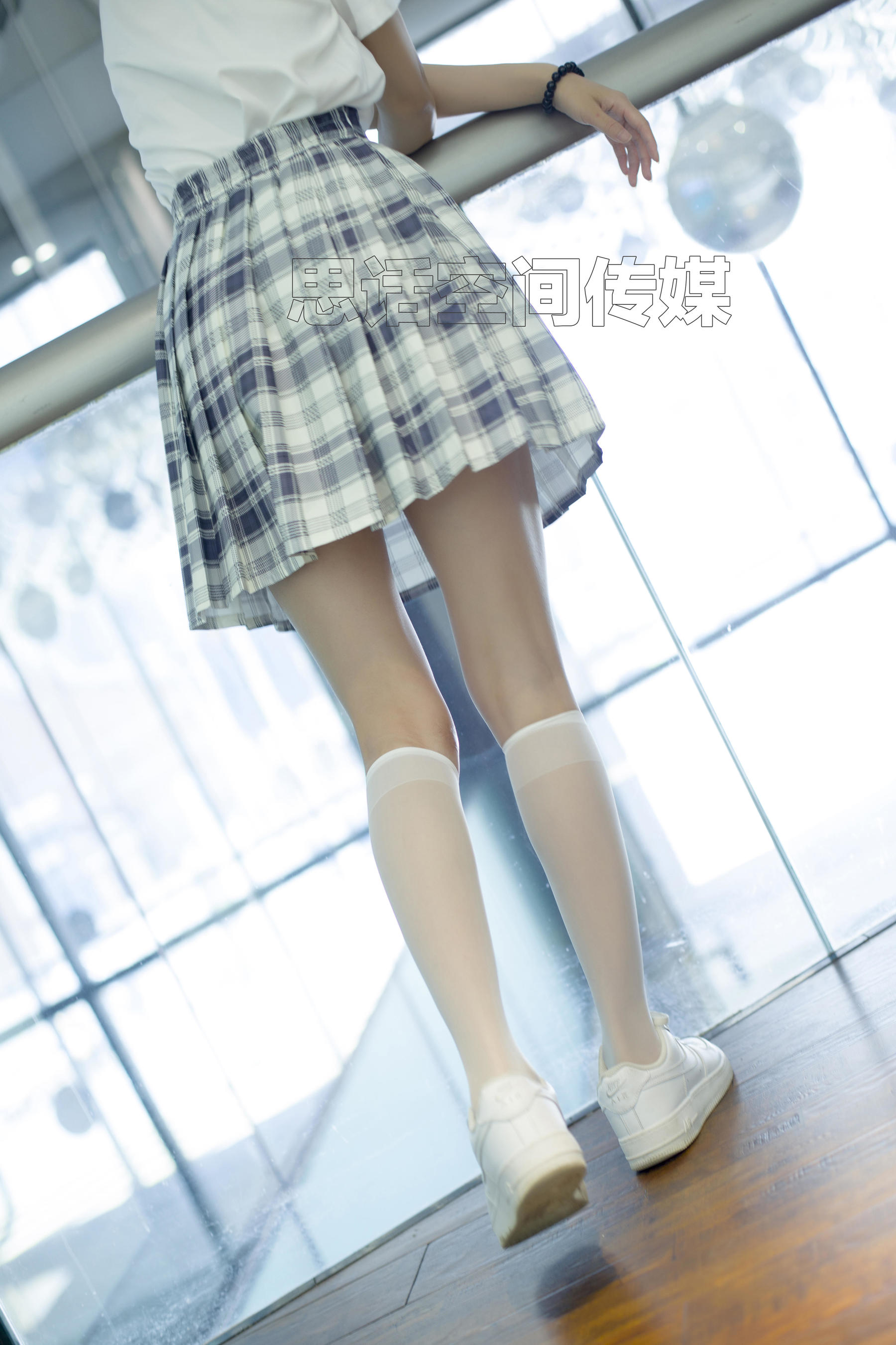 SH127 诗韵 商场里的JK女孩-图1