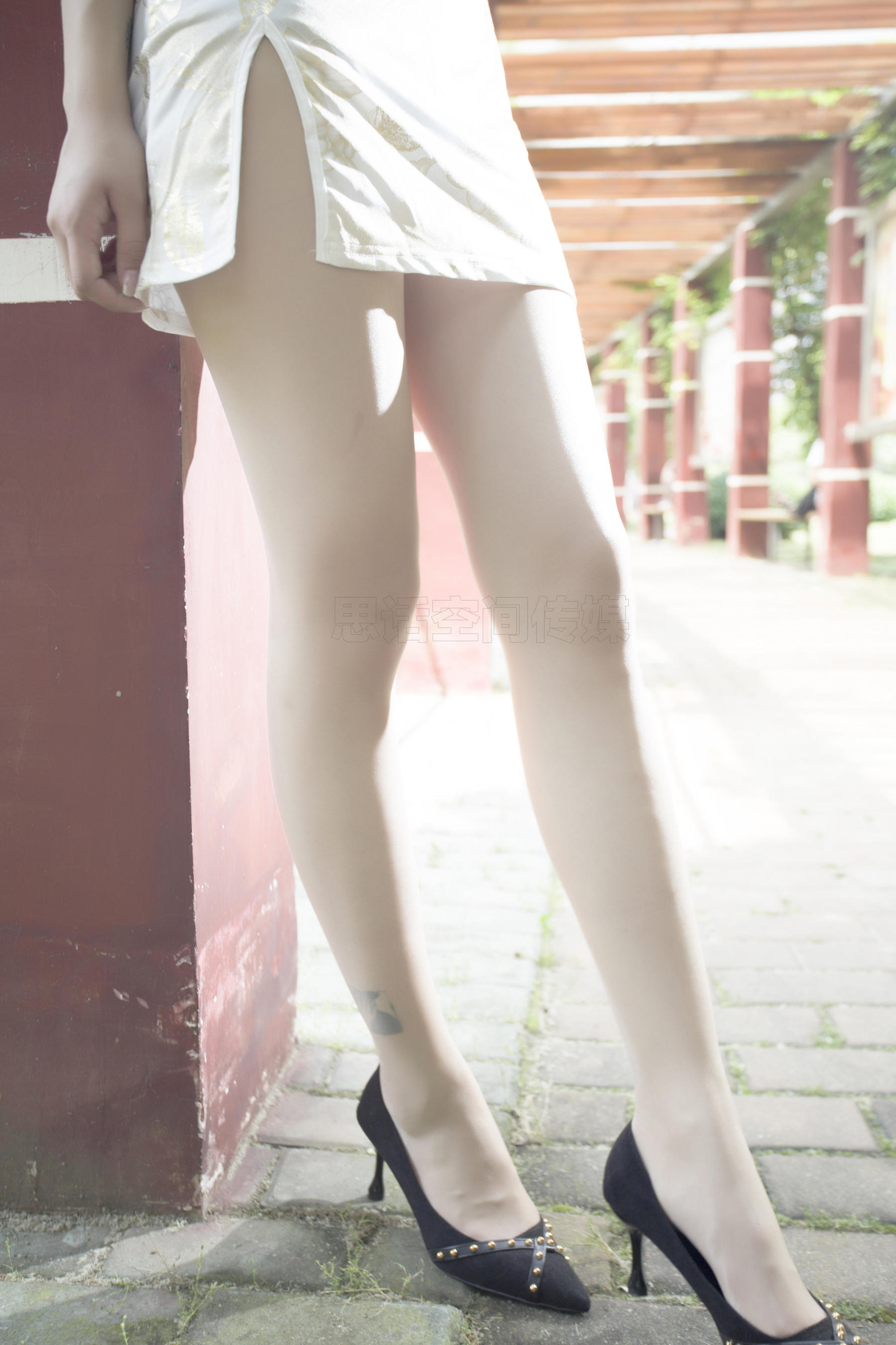 SH138 橘子 长腿旗袍美女露美足-图1