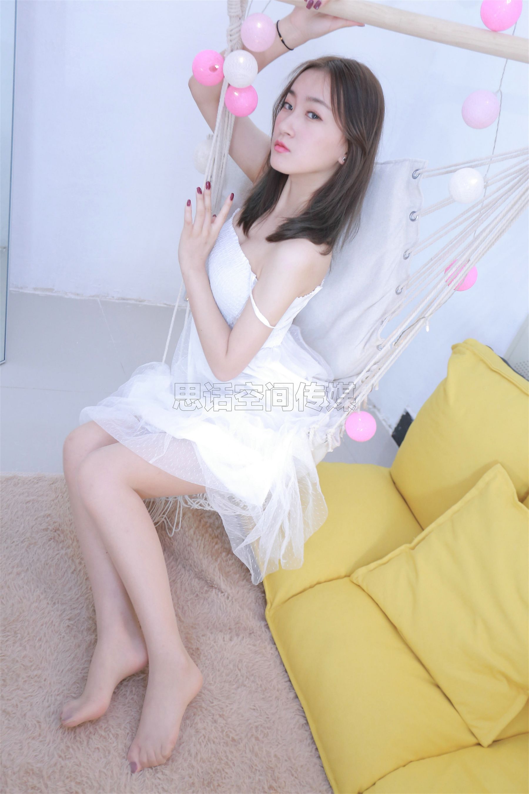 SH153  (新模）Reya 小白裙下的美腿-图29
