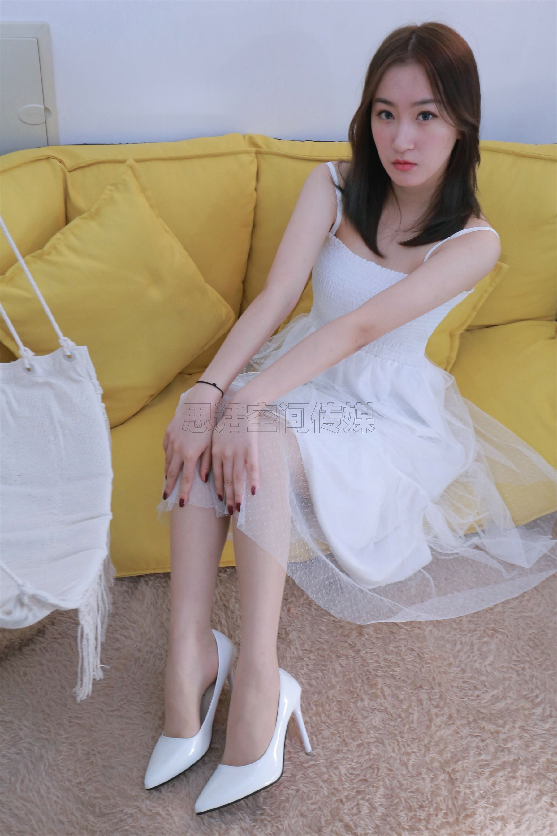 SH153  (新模）Reya 小白裙下的美腿-图45