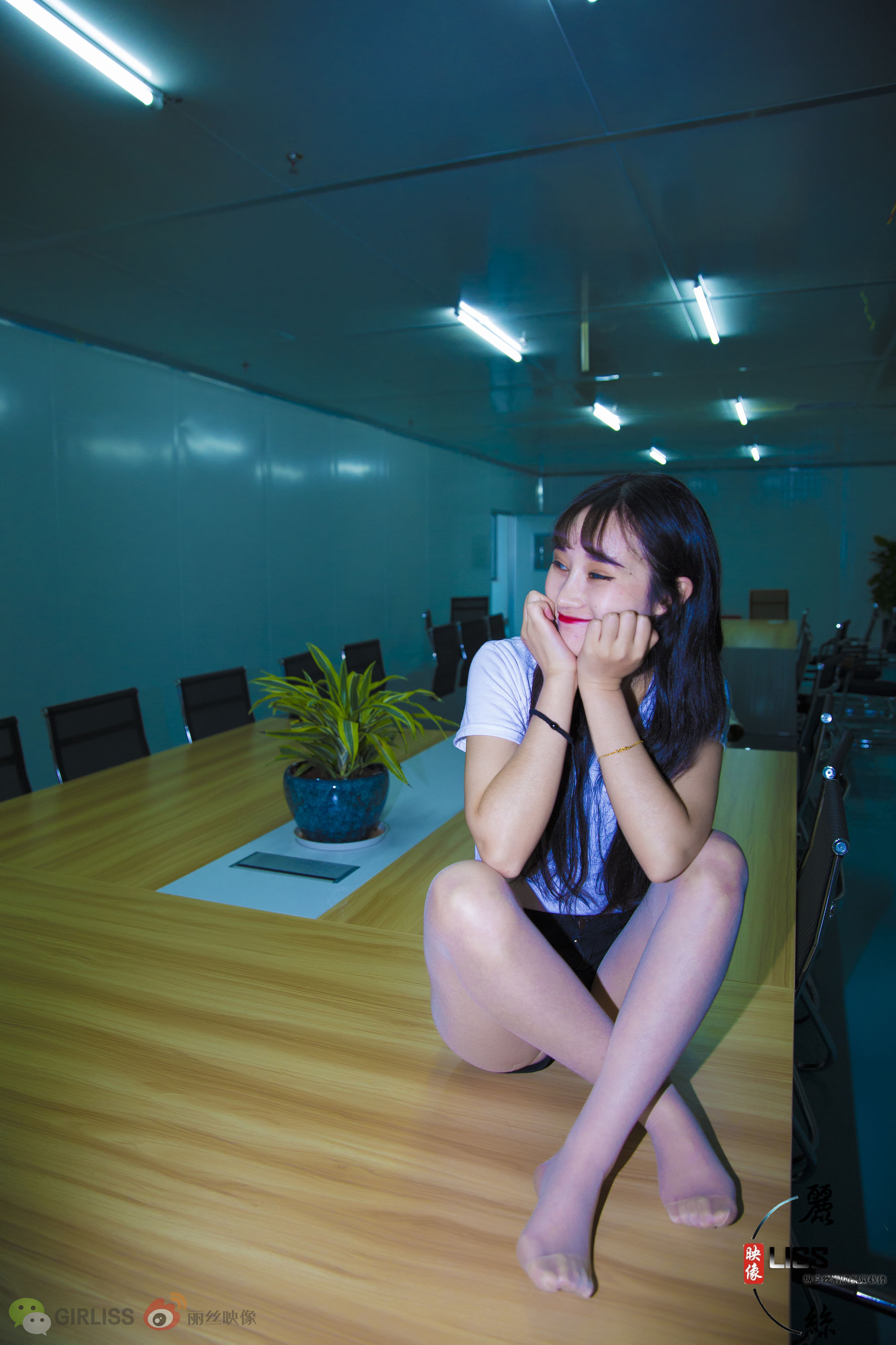 - 实习女秘-图63