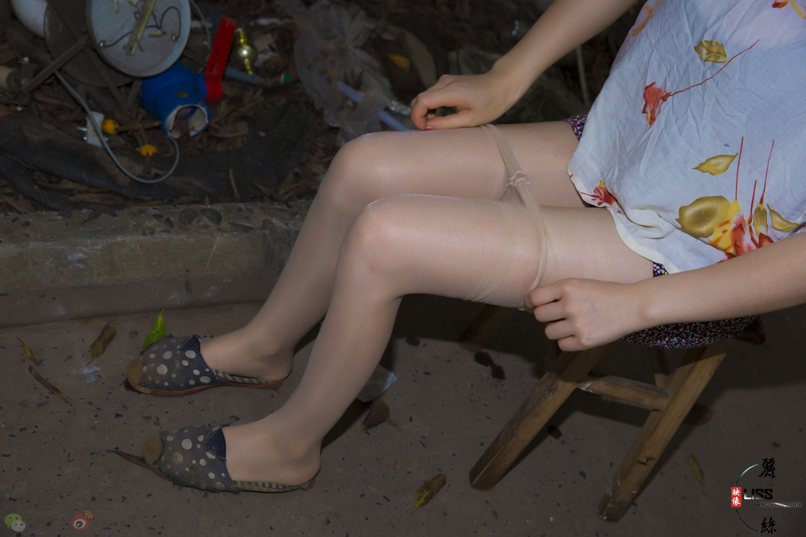 - 捡垃圾的小姑娘-图22