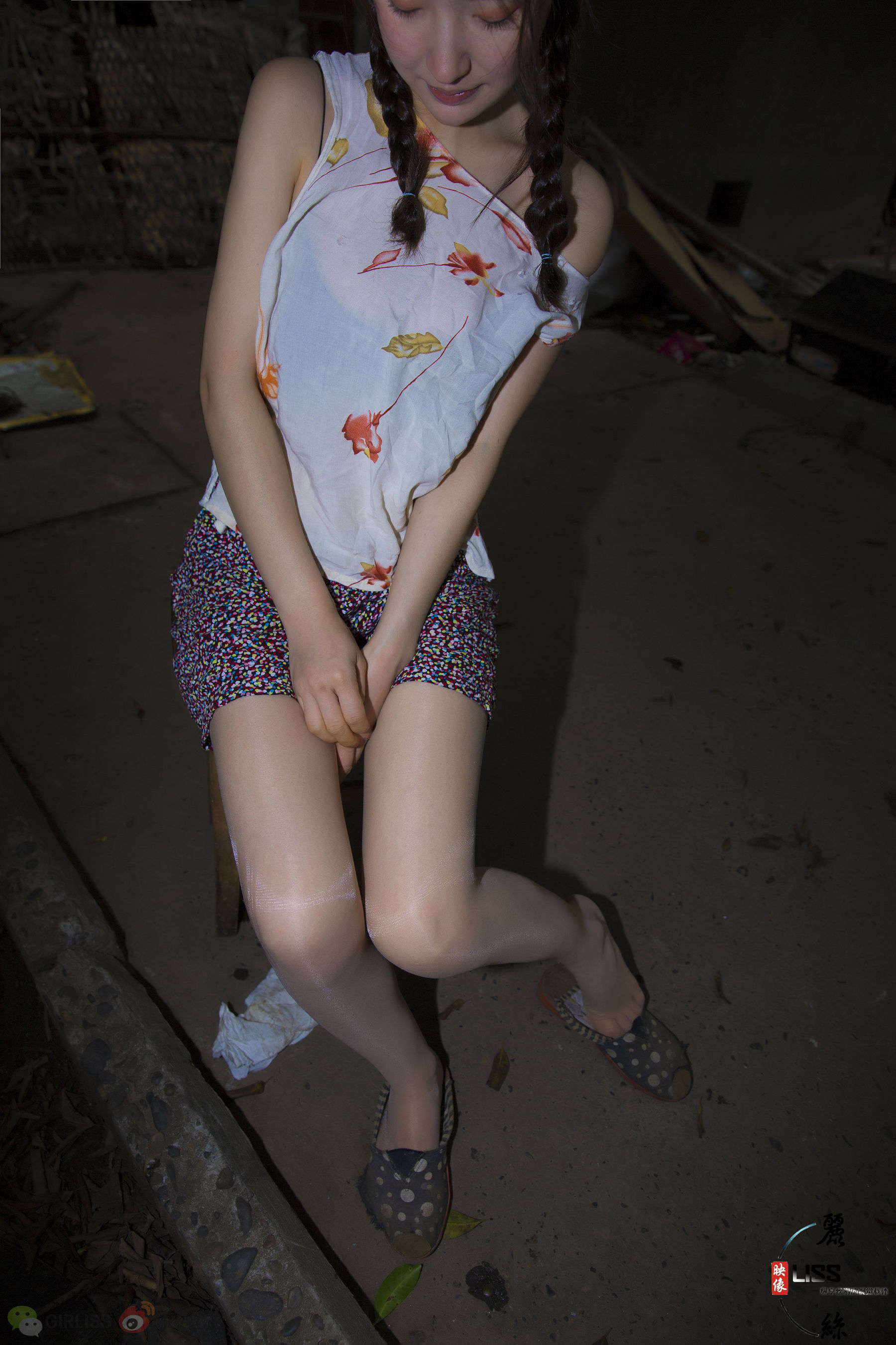 - 捡垃圾的小姑娘-图3
