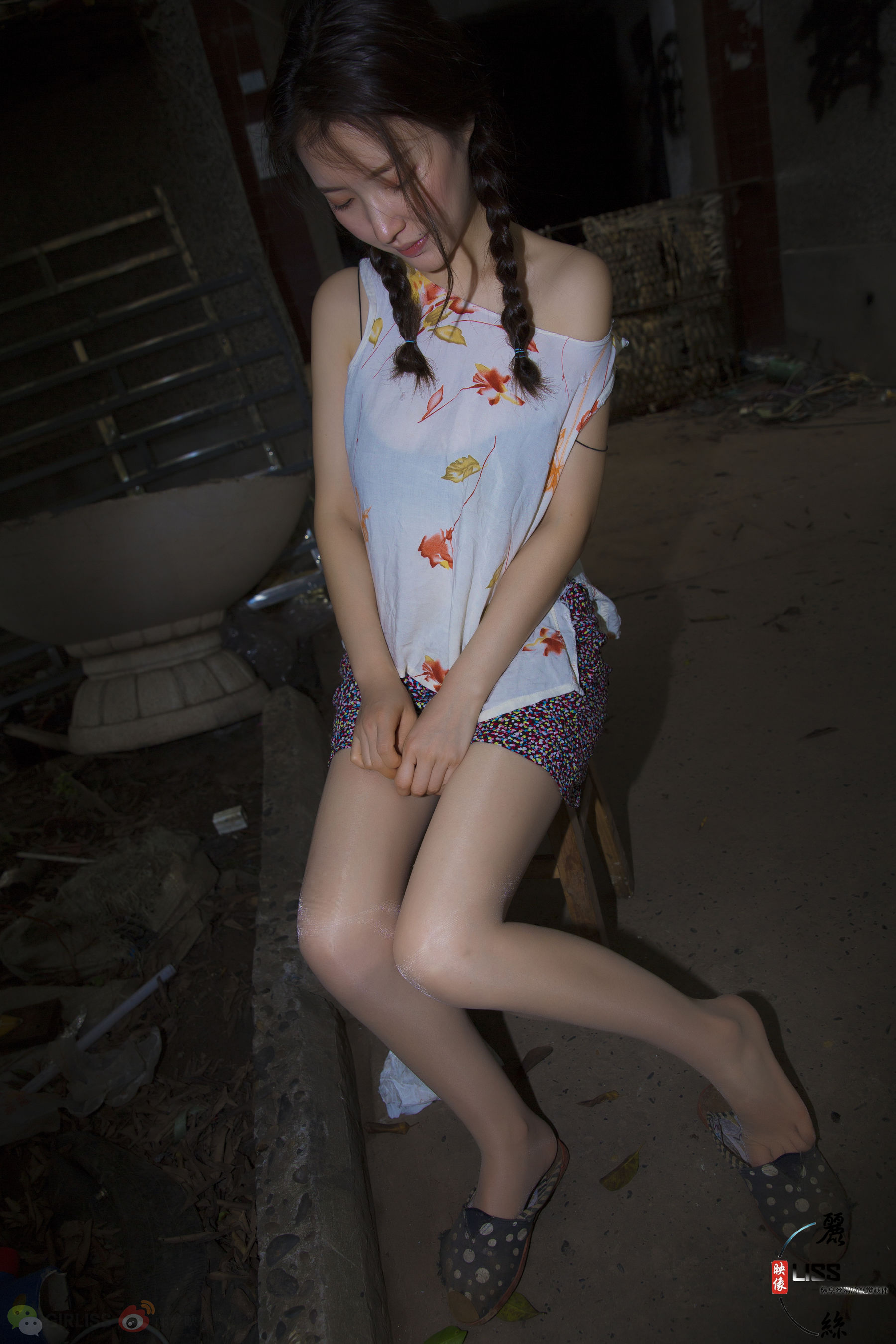- 捡垃圾的小姑娘-图4