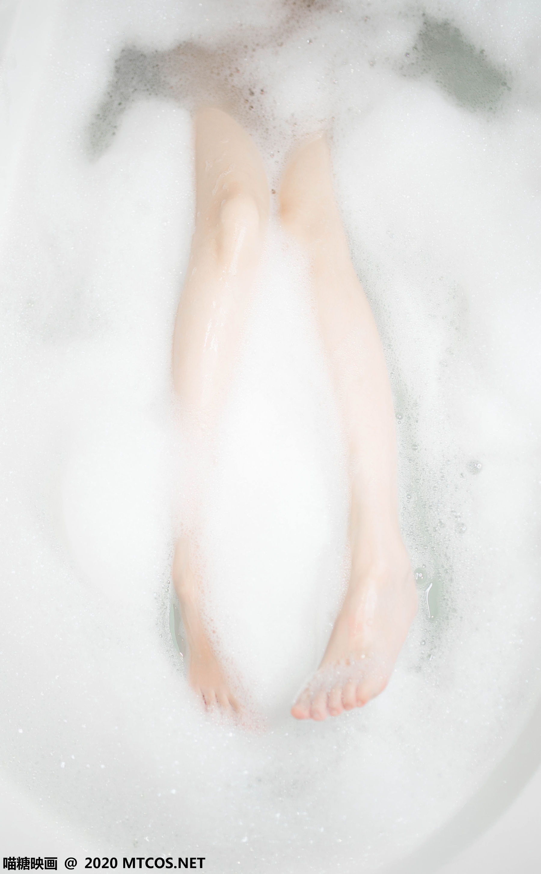 VOL.323 浴缸泡泡-图0