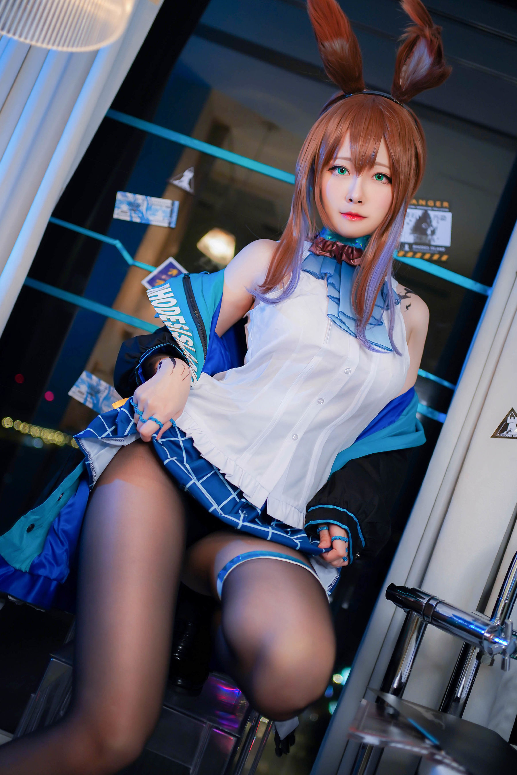 COS妹子Arty亞緹 - 黑丝兔女郎-图2