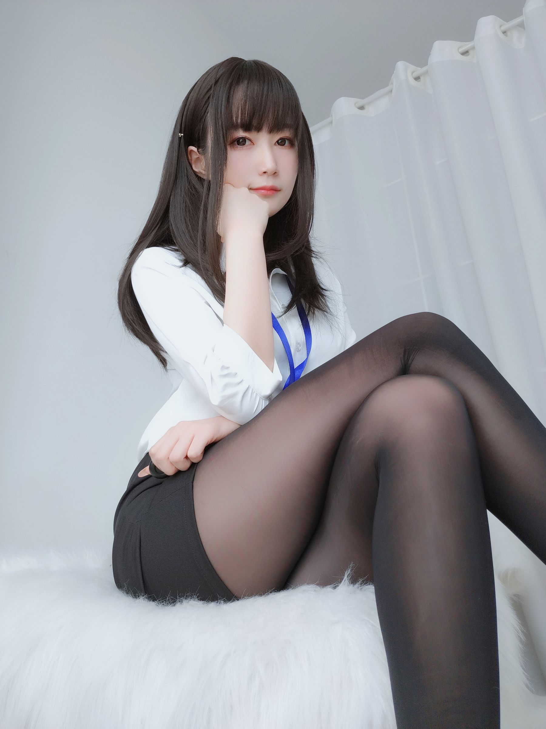 Coser小姐姐白银 - 制服-图1