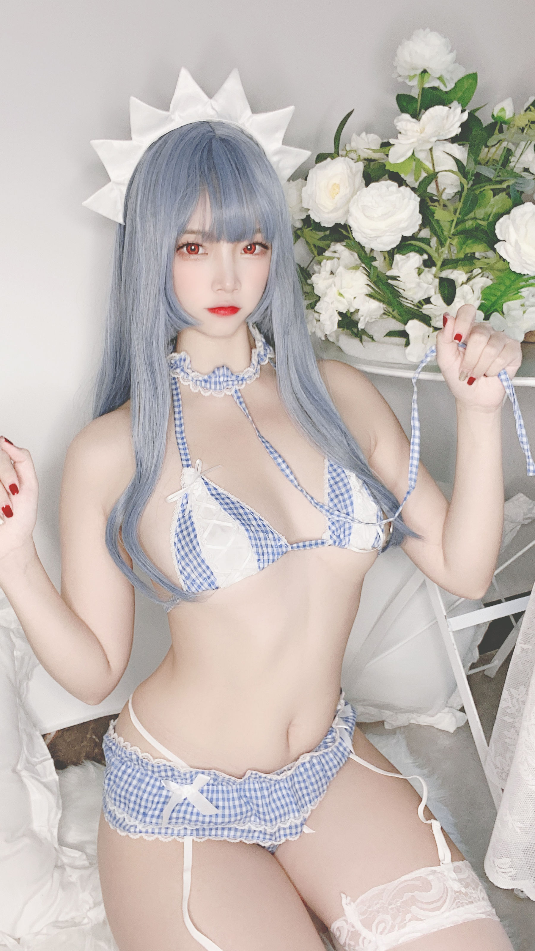 人气Coser二佐Nisa - 蓝格比基尼女仆-图0