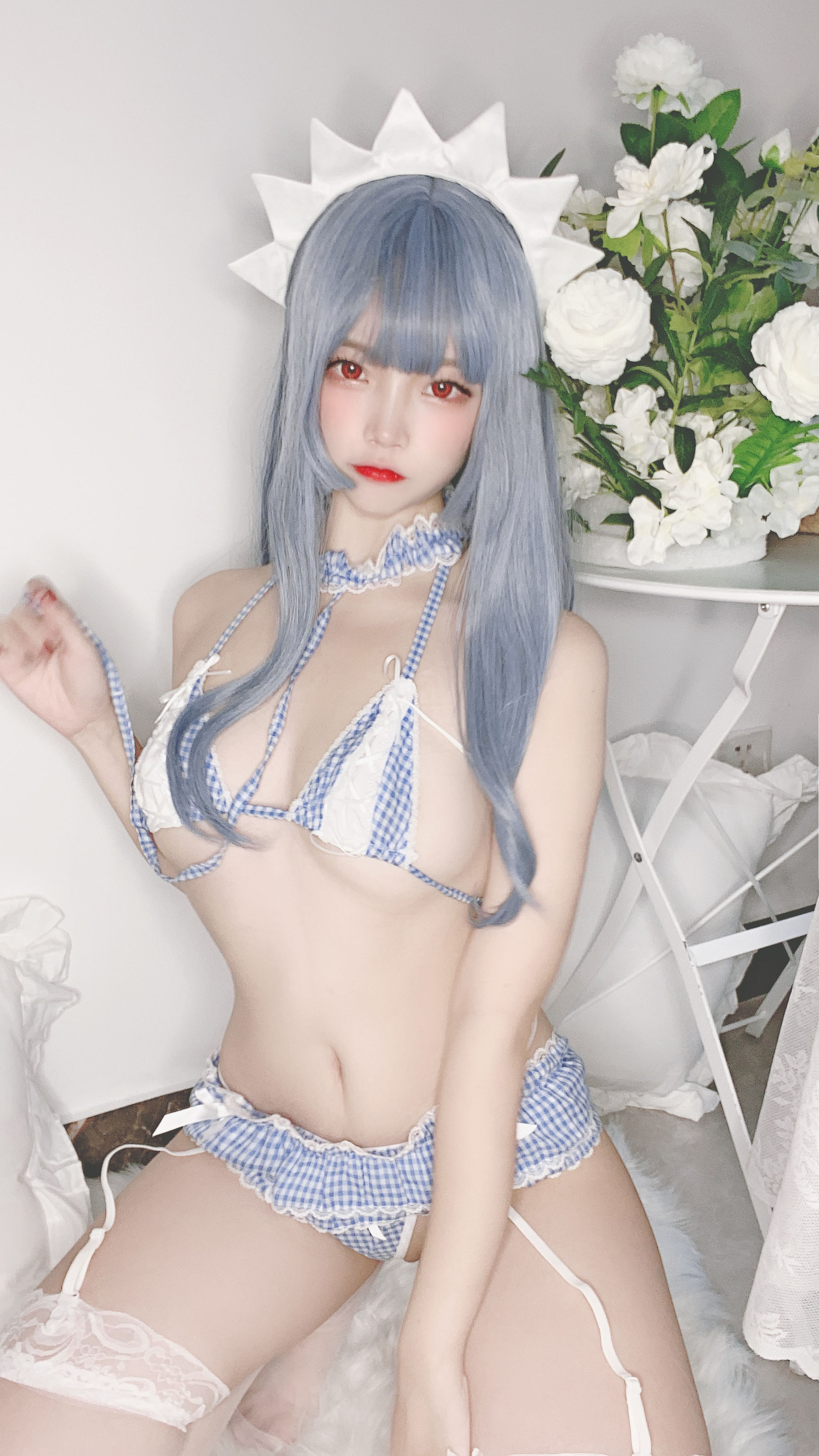 人气Coser二佐Nisa - 蓝格比基尼女仆-图1
