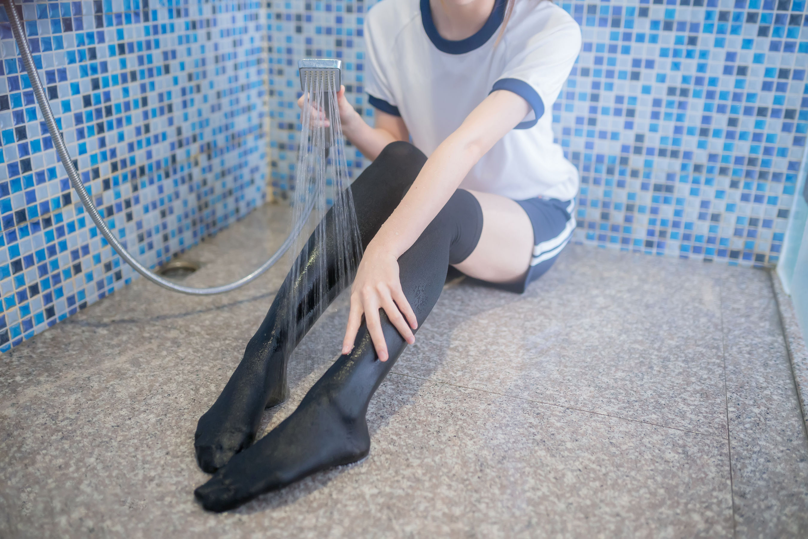 动漫博主Kitaro_绮太郎 - 湿身体操服-图2