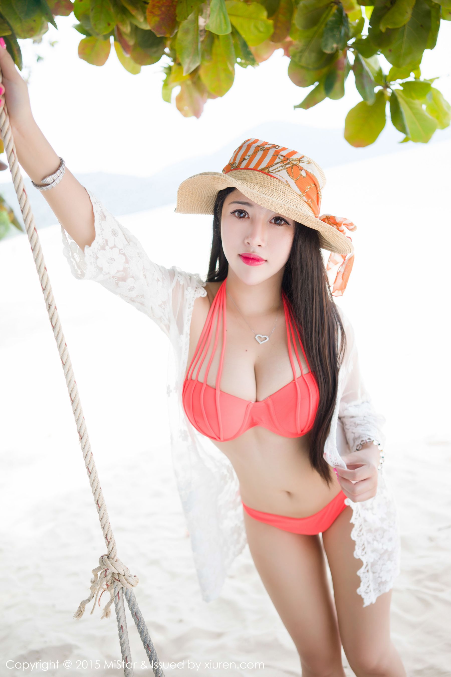 嘉嘉Tiffany《普吉岛旅拍》黑丝+蕾丝+比基尼  Vol.036-图35