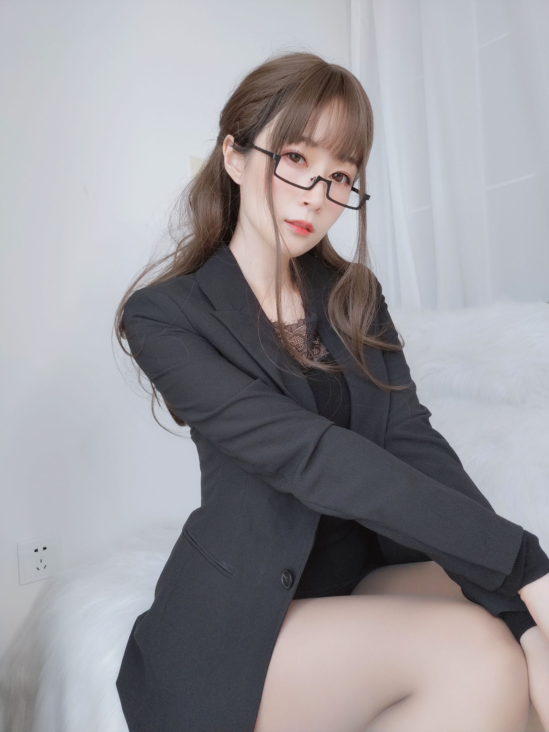 Coser小姐姐白银 - 黑西服-图0