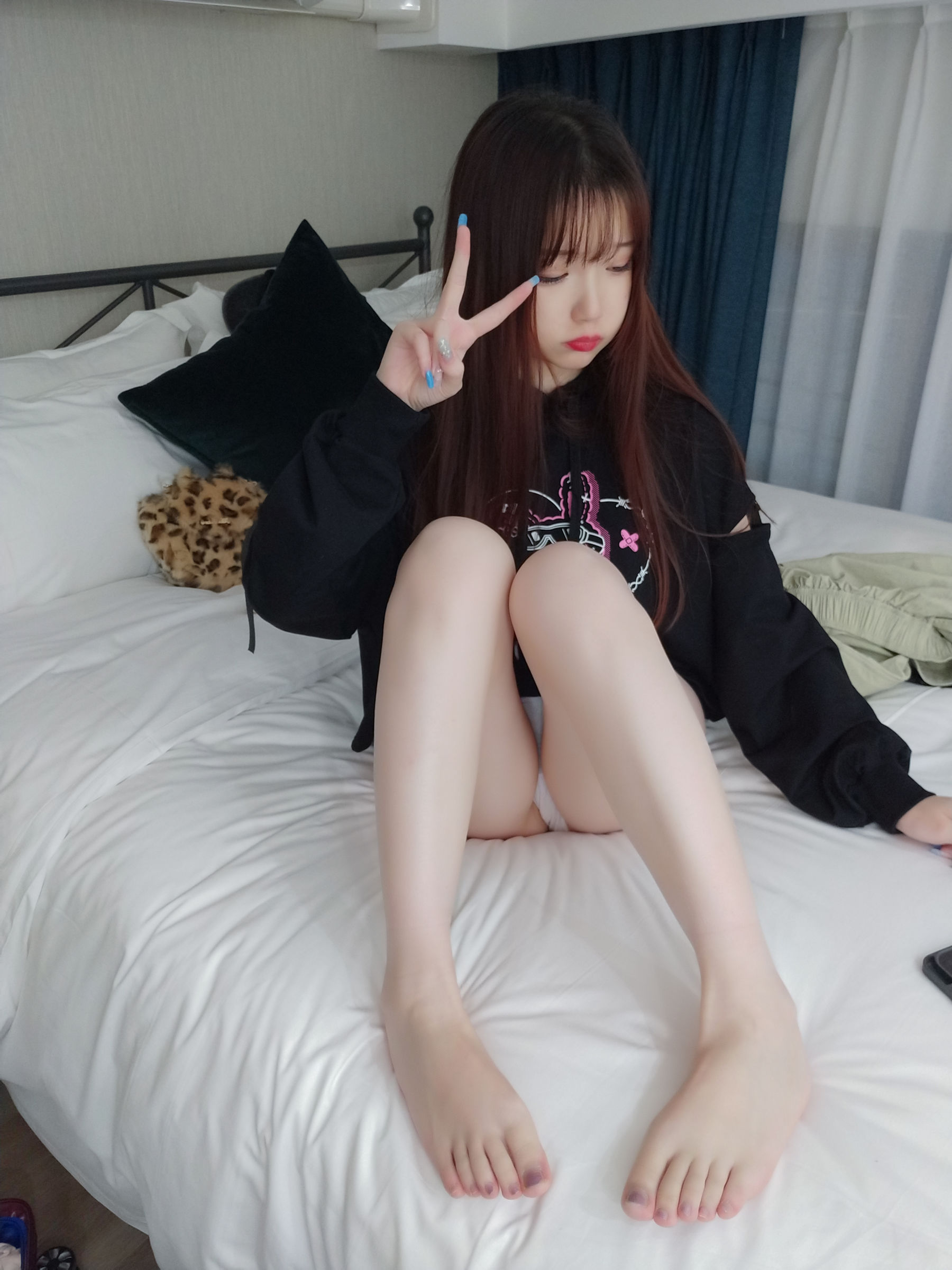 动漫博主雪晴Astra - 美腿美足美臀-图29