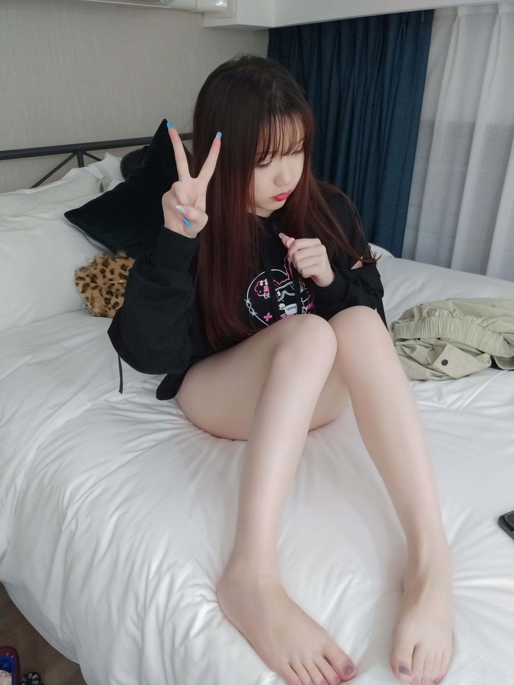 动漫博主雪晴Astra - 美腿美足美臀-图30