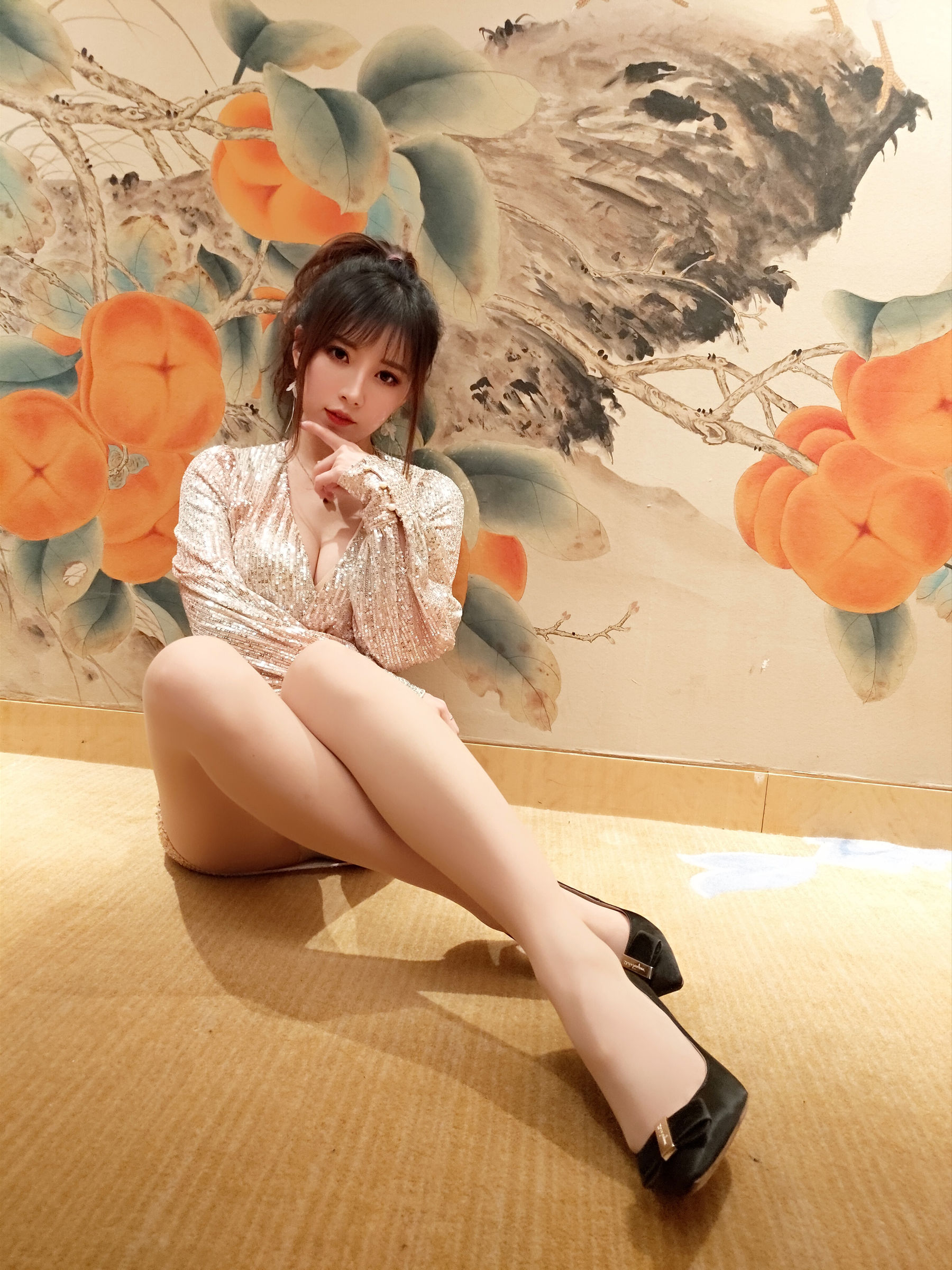 斗鱼主播小女巫露娜 - 亮片裙肉丝-图10